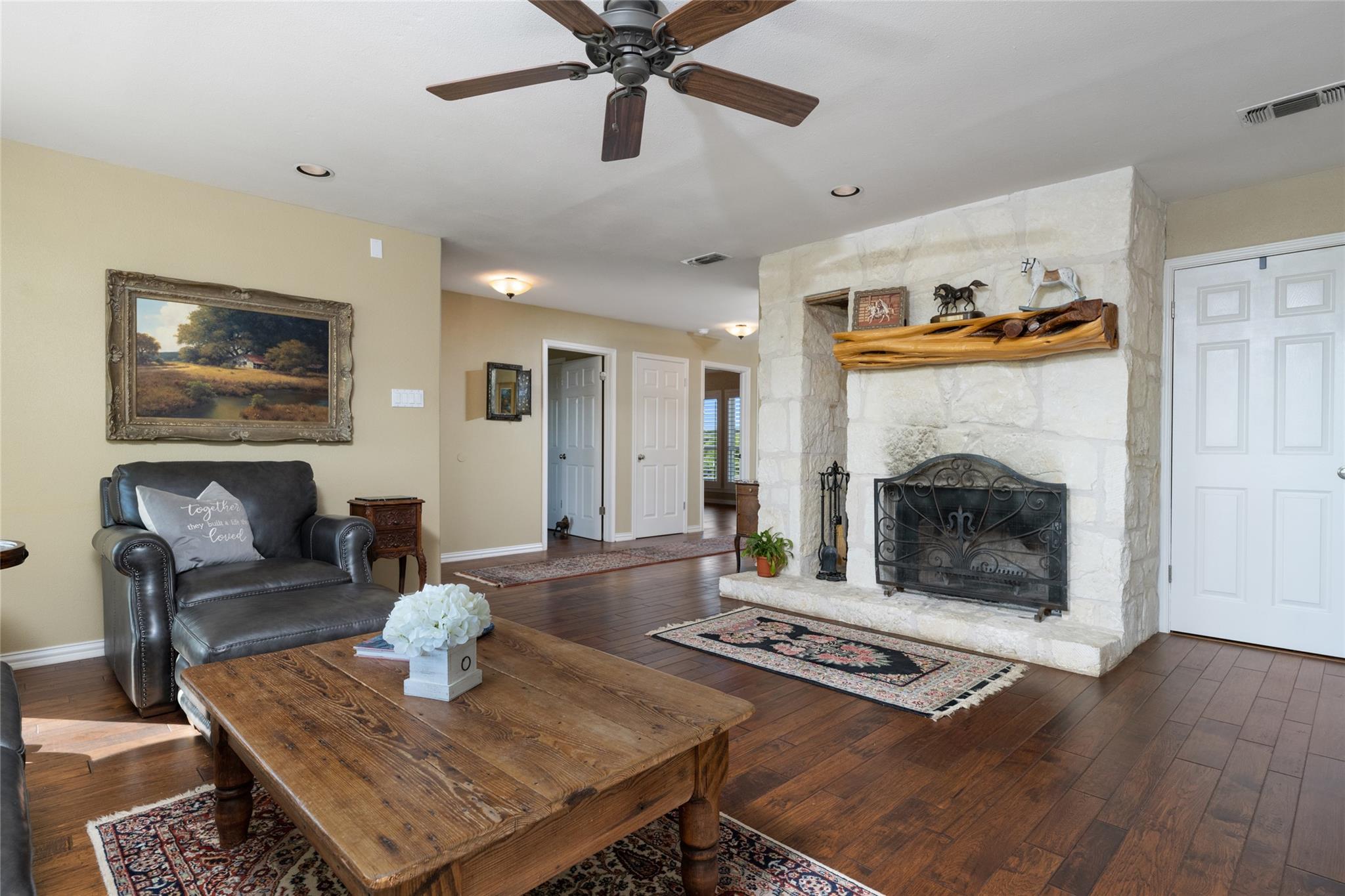 2400 W Fitzhugh Rd, Dripping Springs, TX 78630