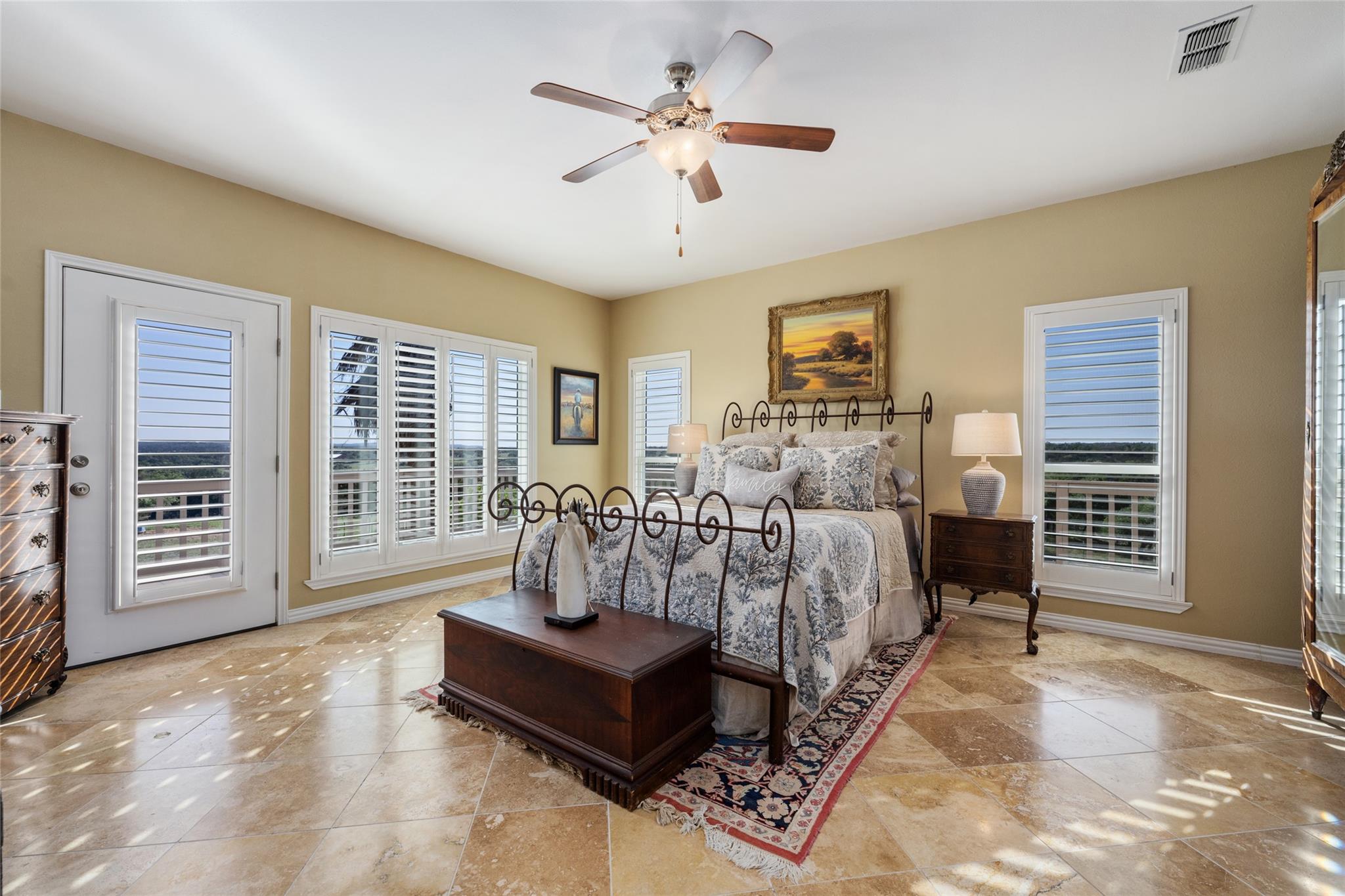 2400 W Fitzhugh Rd, Dripping Springs, TX 78630