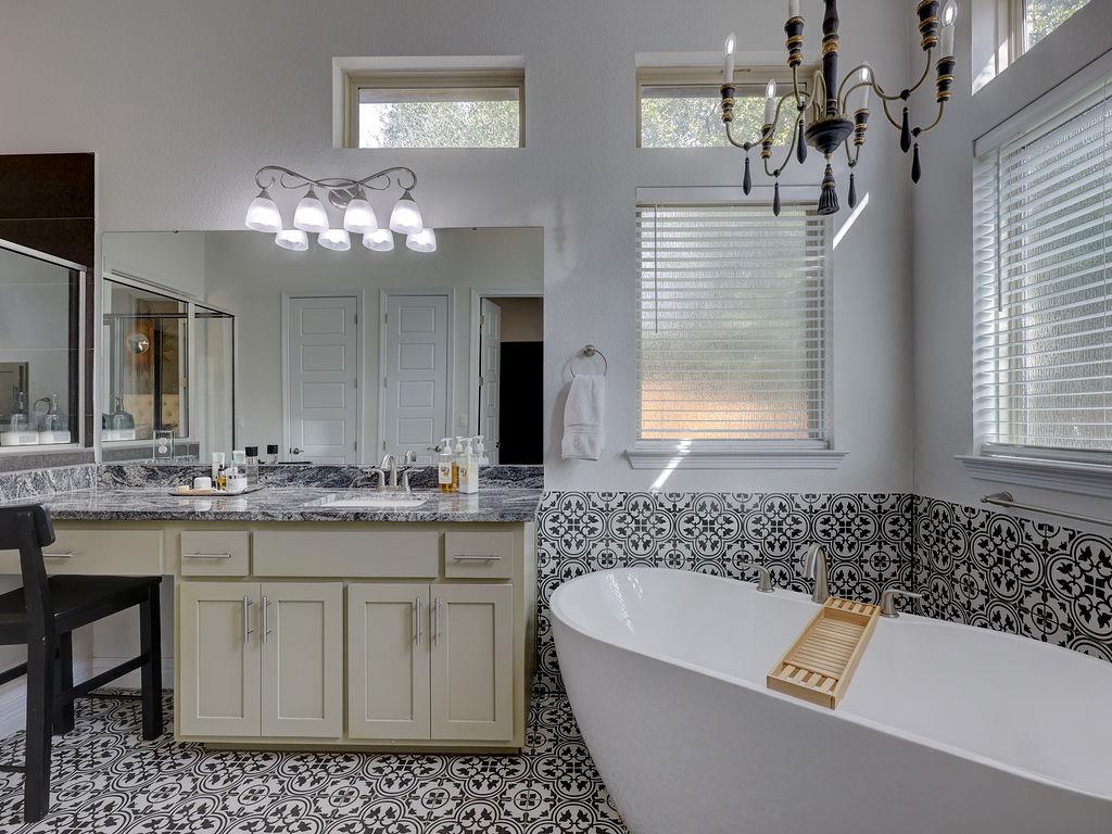 4612 Arques Ave, Round Rock, TX 78681