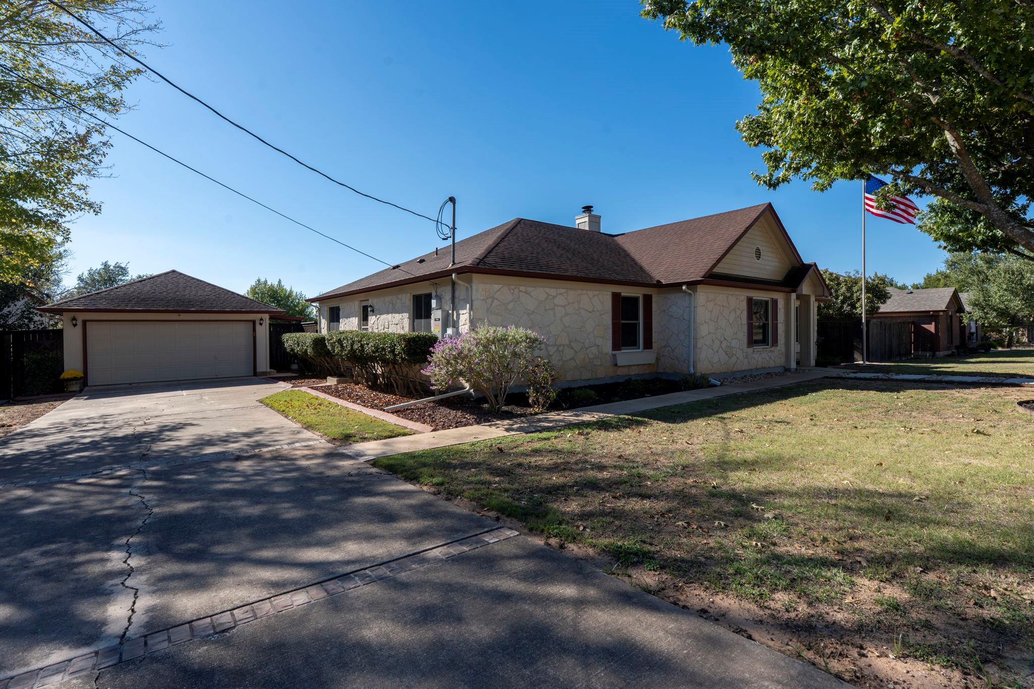 217 Millington Ln, Buda, TX 78610