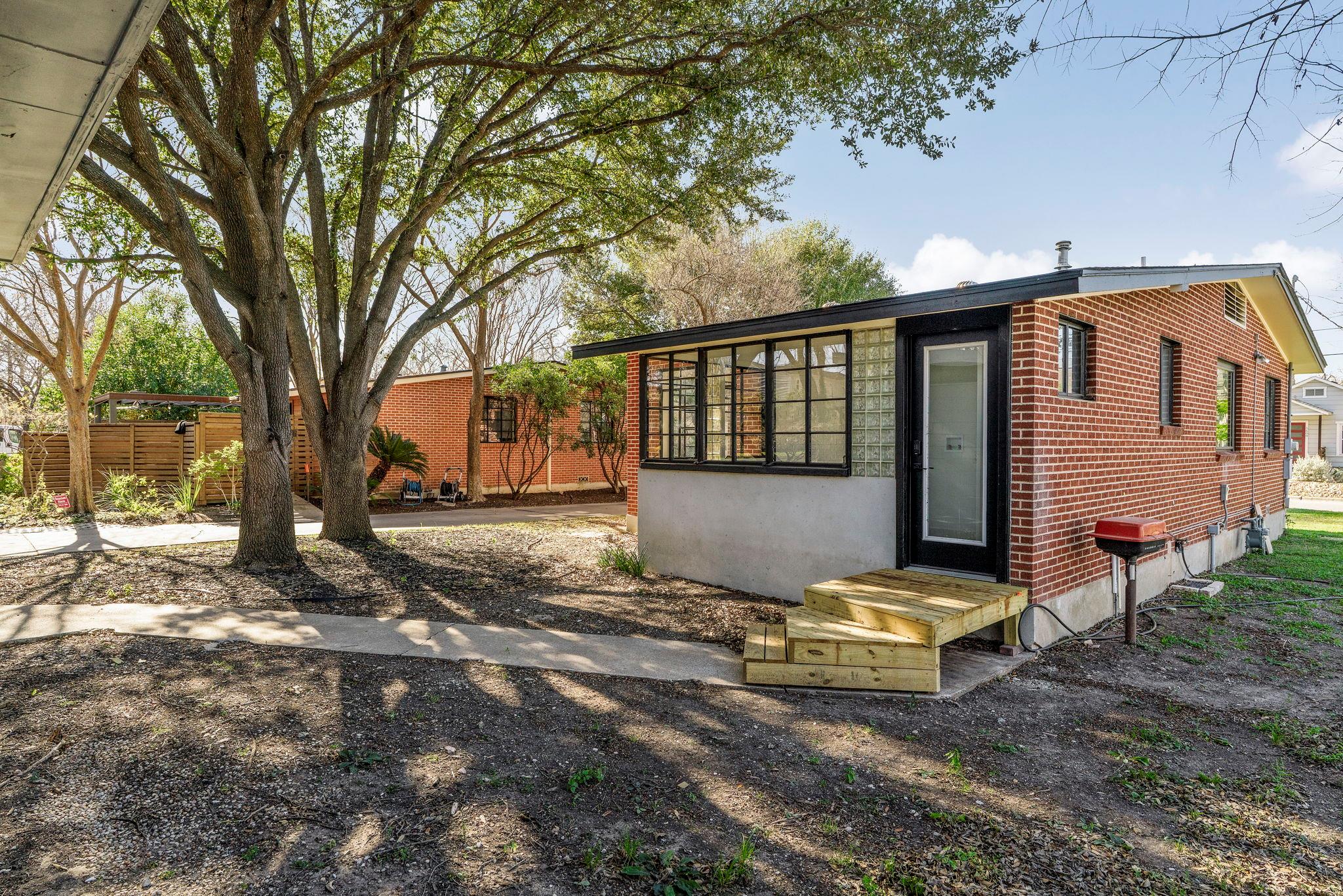 5611 Joe Sayers Ave, Austin, TX 78756