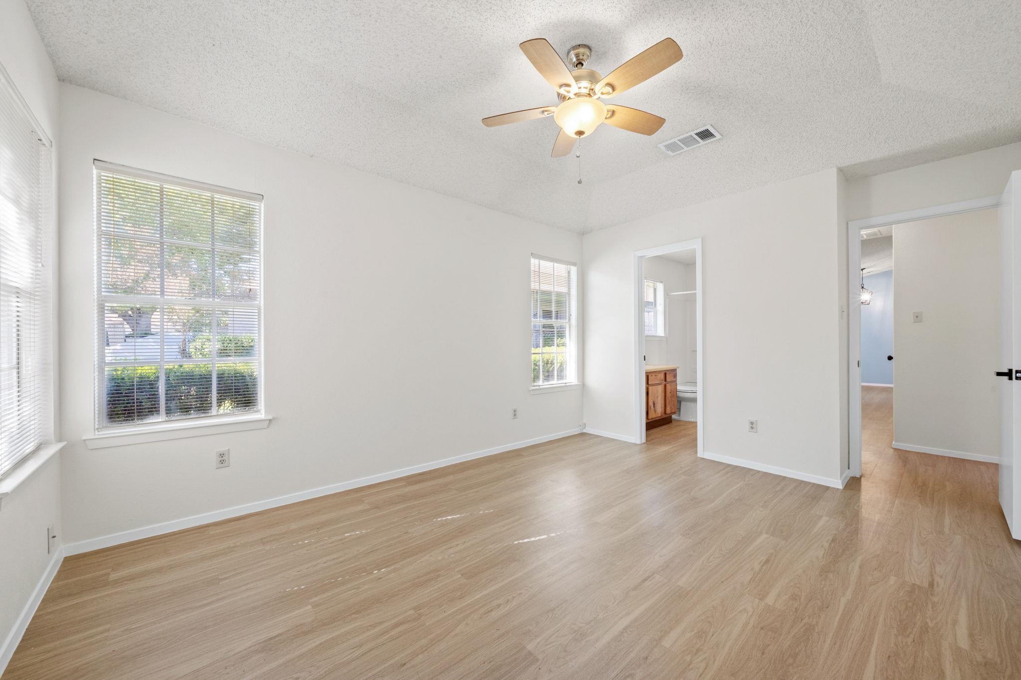 11604 Norwegian Wood Dr, Austin, TX 78758