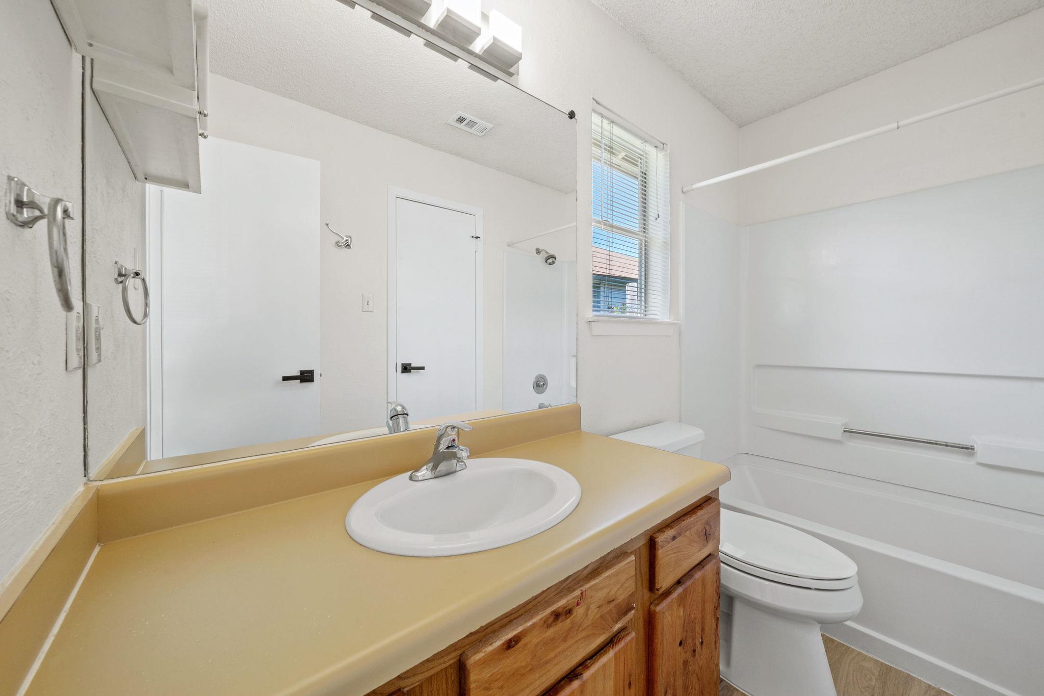 11604 Norwegian Wood Dr, Austin, TX 78758