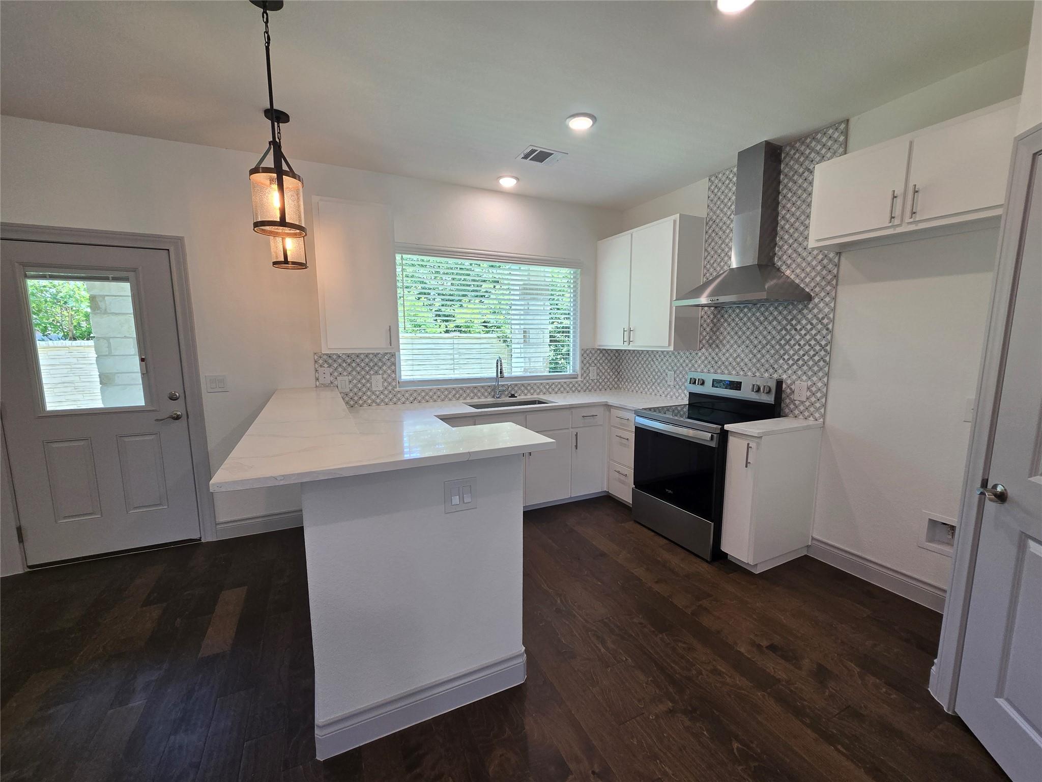 2105 Tiger Trl # 701, Round Rock, TX 78664