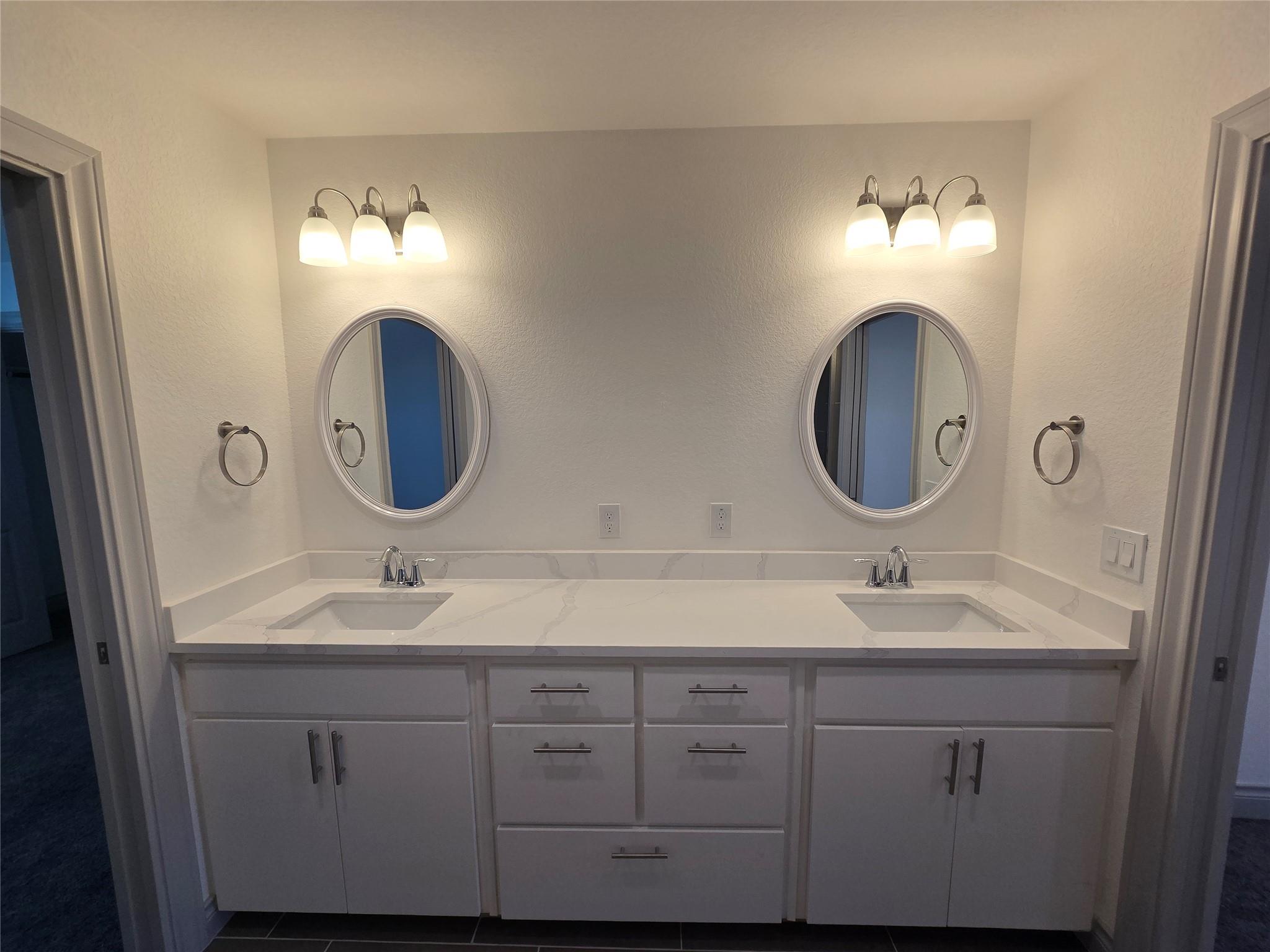 2105 Tiger Trl # 701, Round Rock, TX 78664