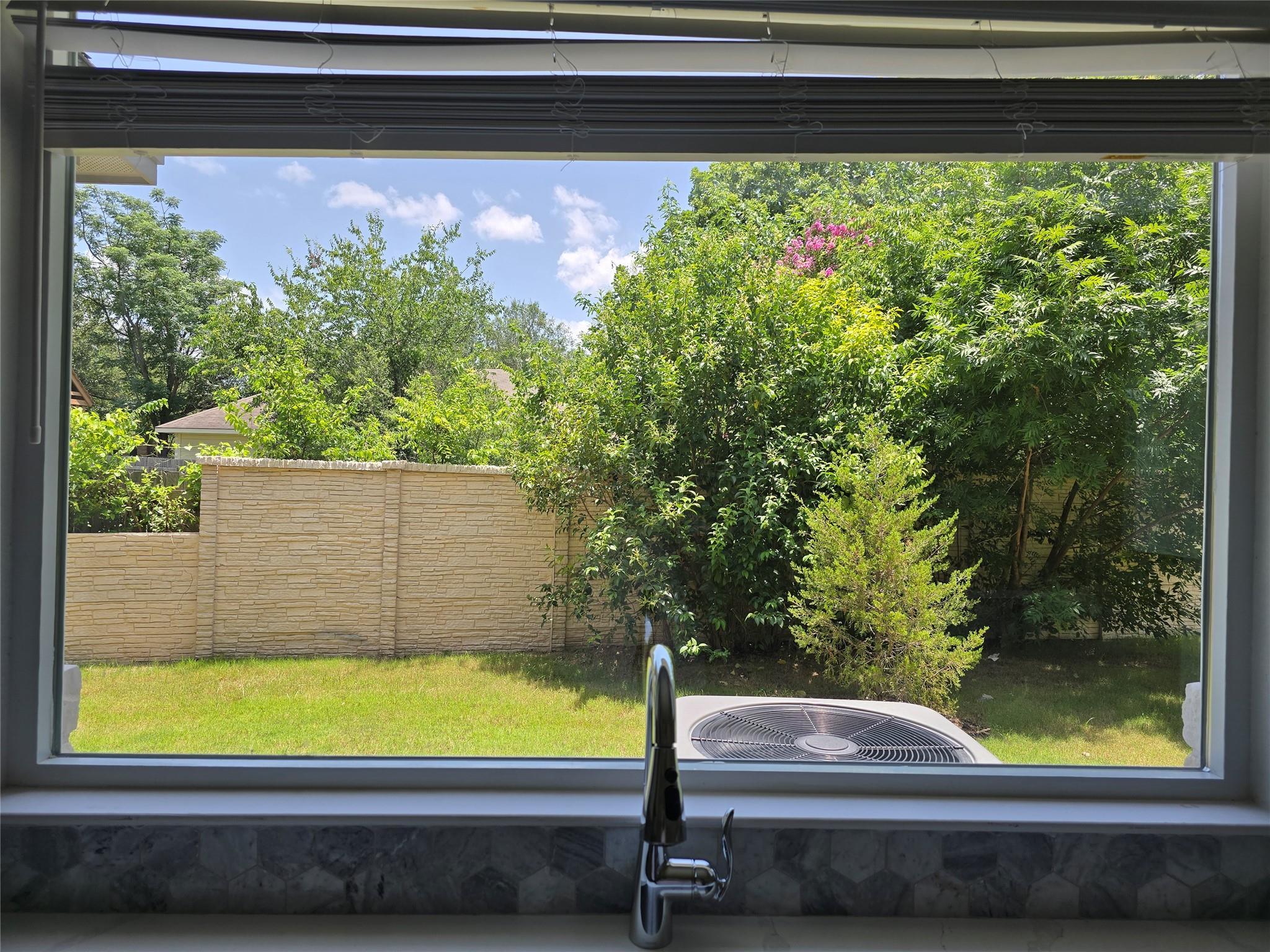 2105 Tiger Trl # 702, Round Rock, TX 78664