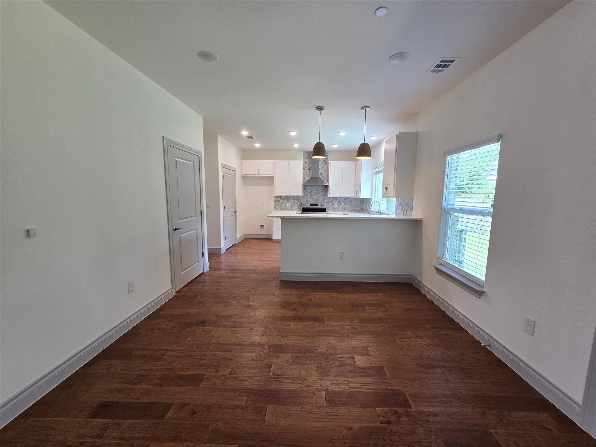 2105 Tiger Trl # 702, Round Rock, TX 78664