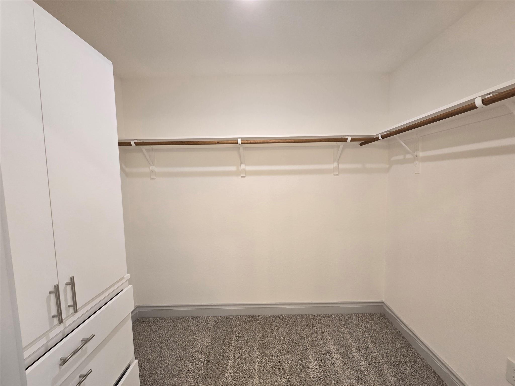 2105 Tiger Trl # 702, Round Rock, TX 78664