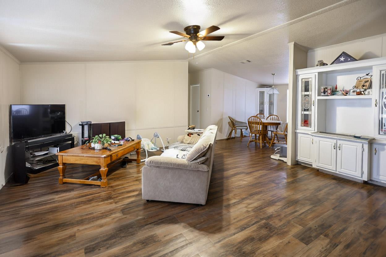 1403 Harris Hill Rd, San Marcos, TX 78666