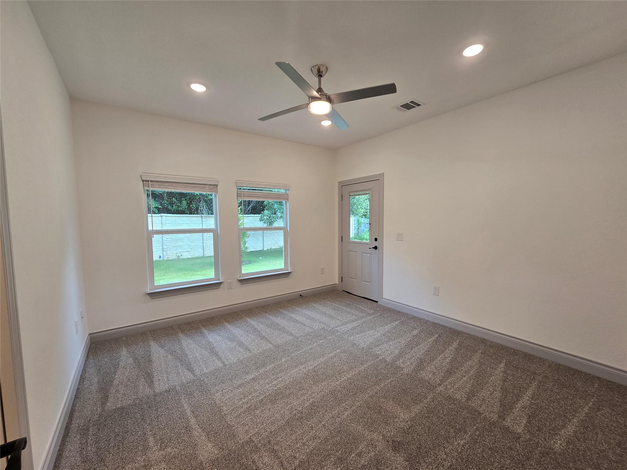 2105 Tiger Trl # 703, Round Rock, TX 78664