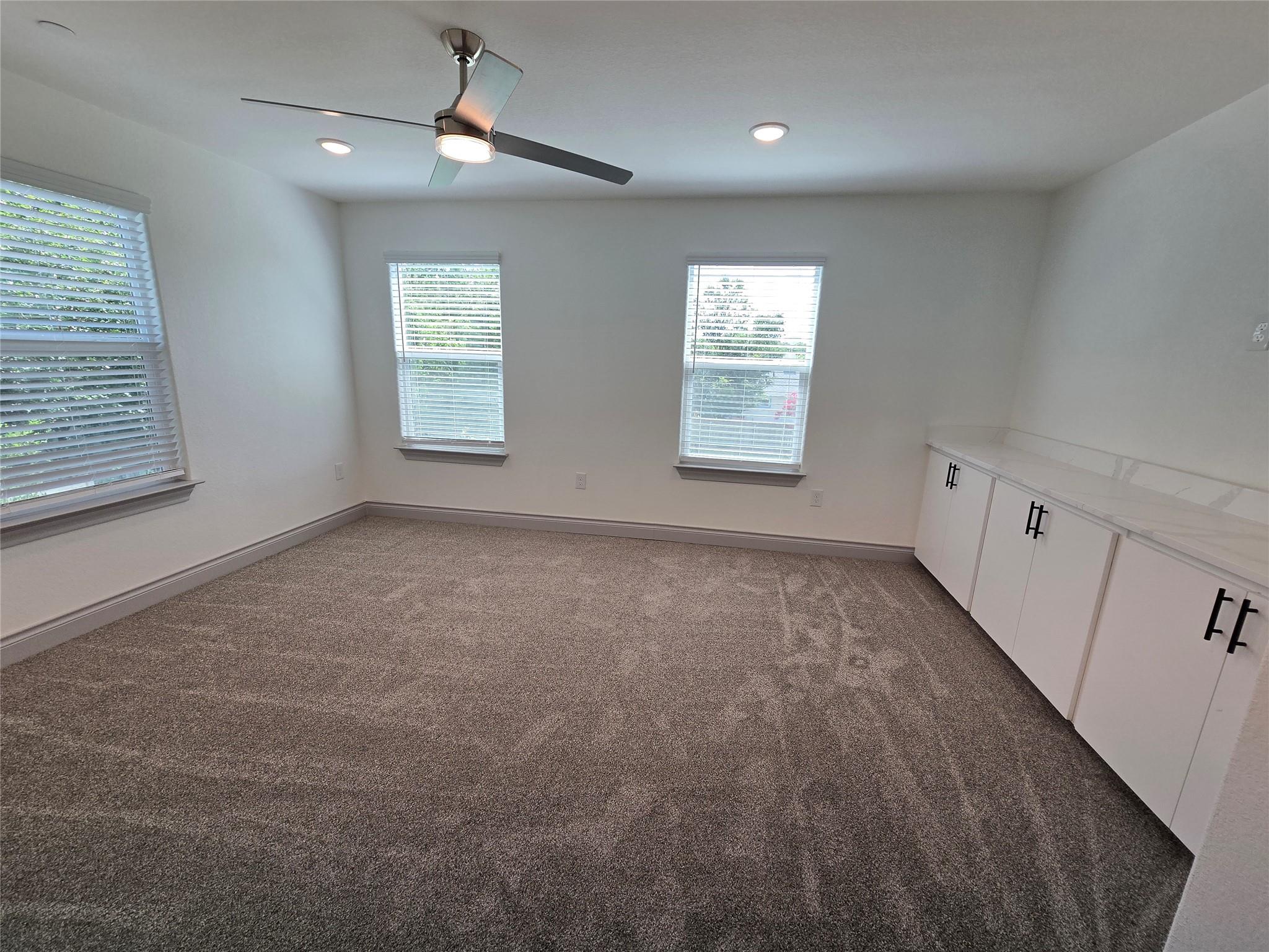 2105 Tiger Trl # 703, Round Rock, TX 78664