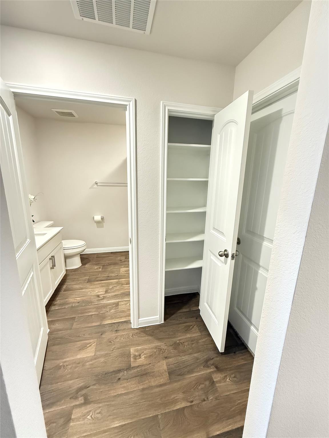 300 Belmont Pl, Lockhart, TX 78644