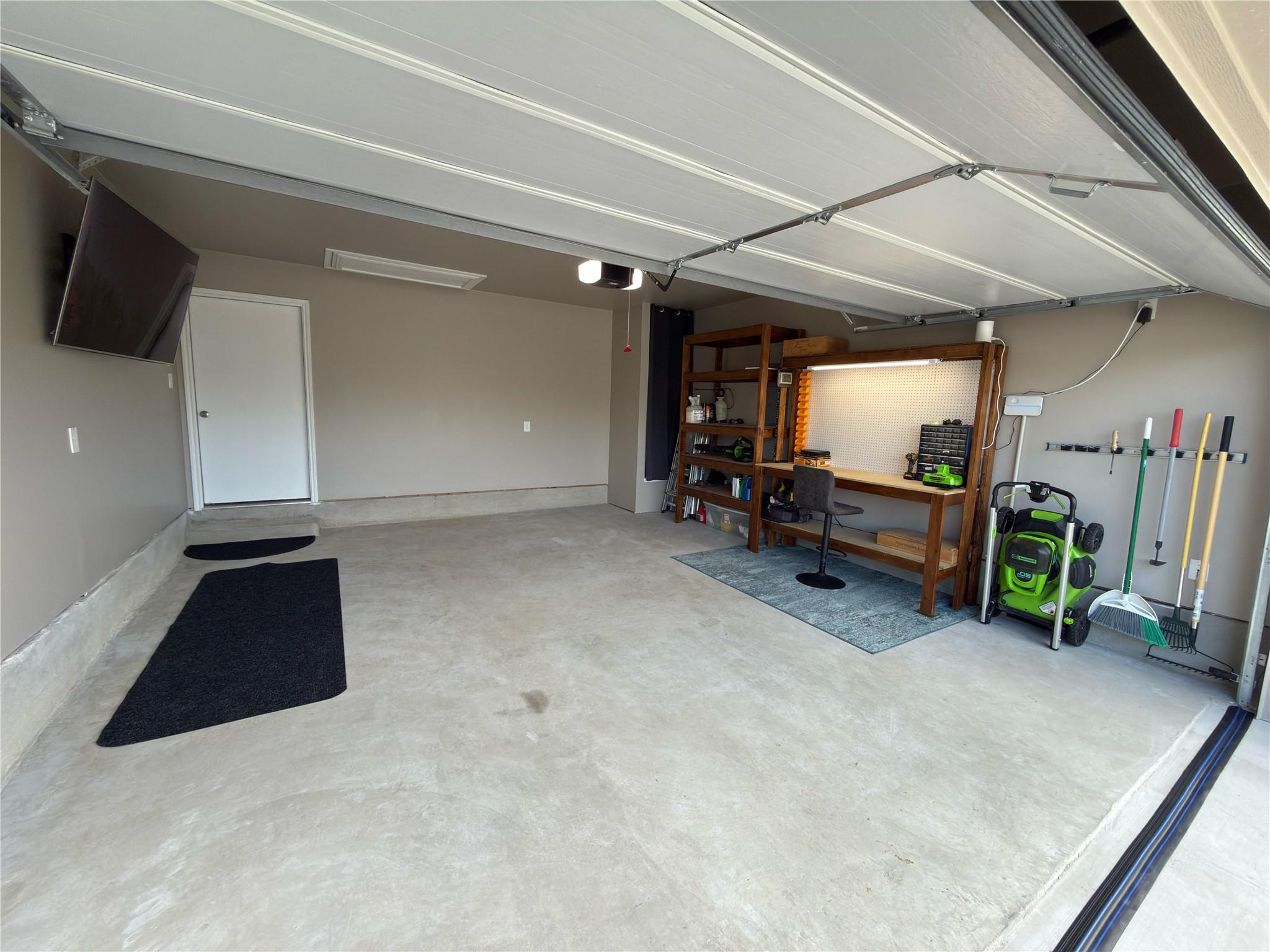 300 Belmont Pl, Lockhart, TX 78644