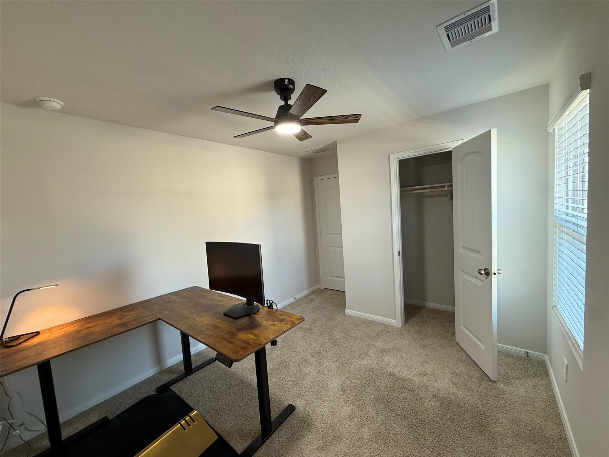 300 Belmont Pl, Lockhart, TX 78644