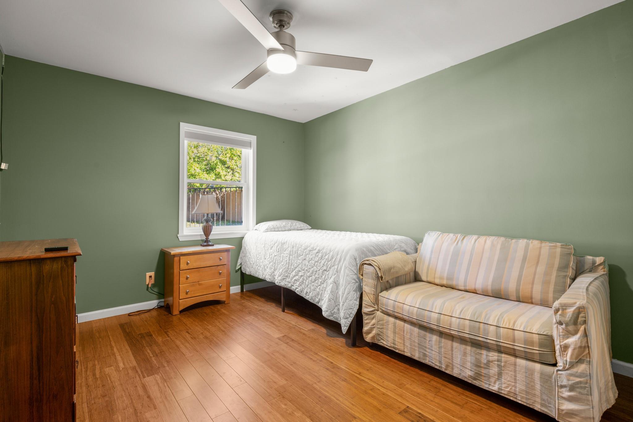 6631 Valleyside Rd, Austin, TX 78731