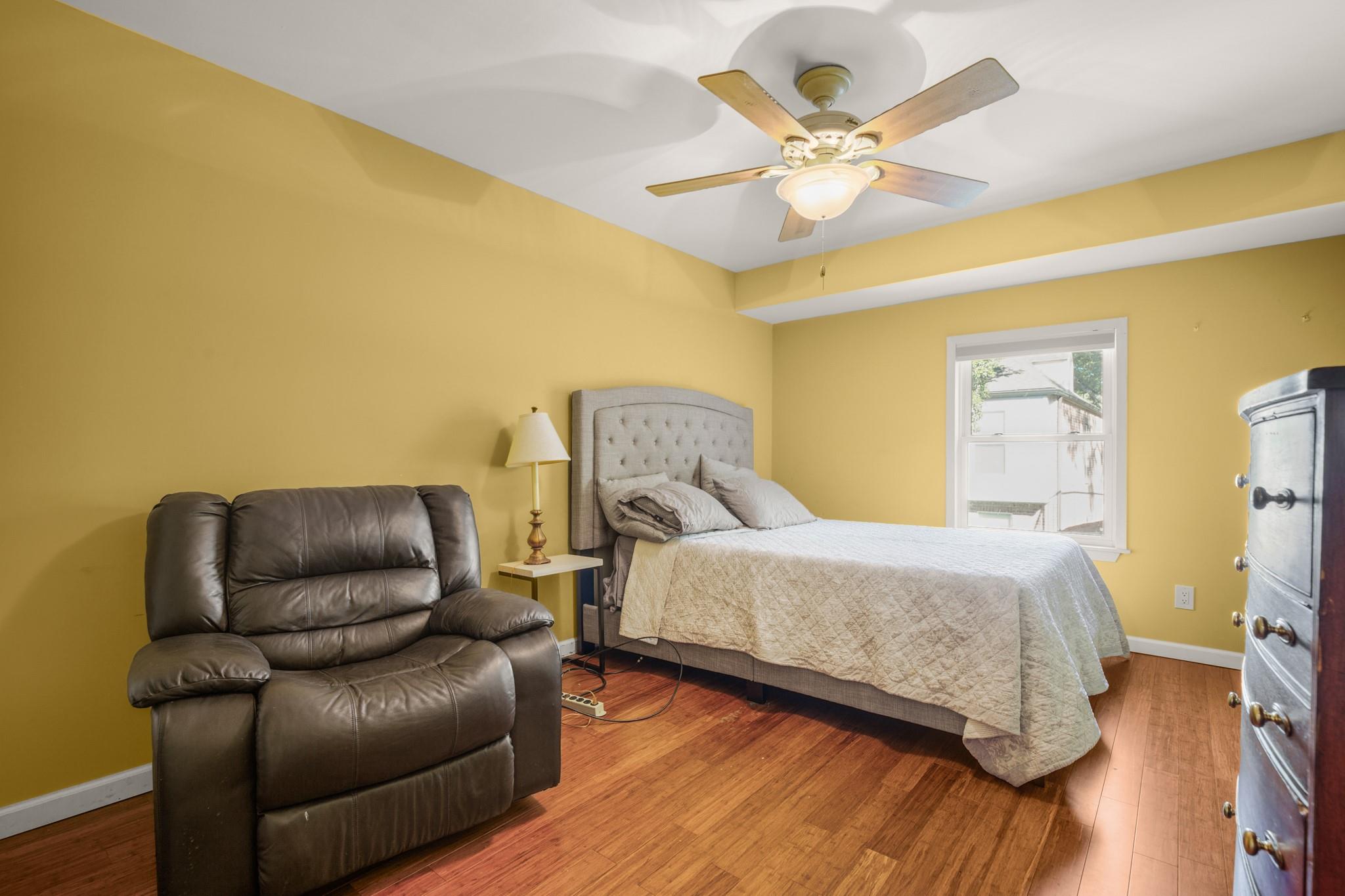 6631 Valleyside Rd, Austin, TX 78731