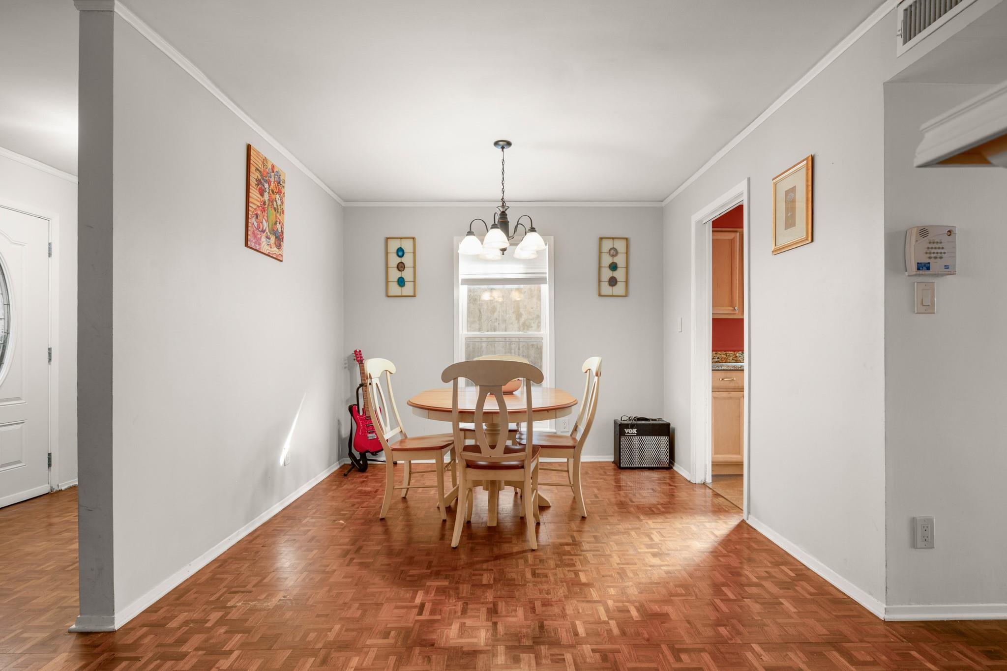 6631 Valleyside Rd, Austin, TX 78731