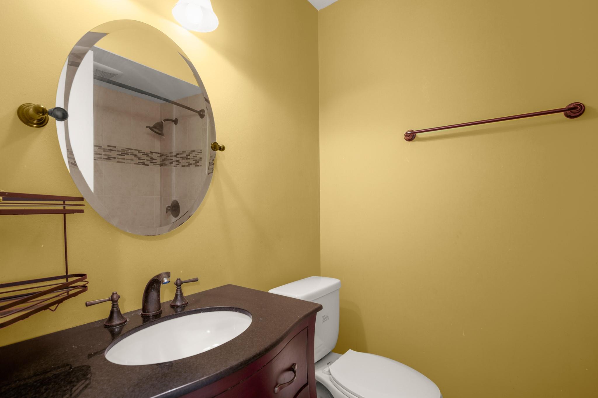 6631 Valleyside Rd, Austin, TX 78731