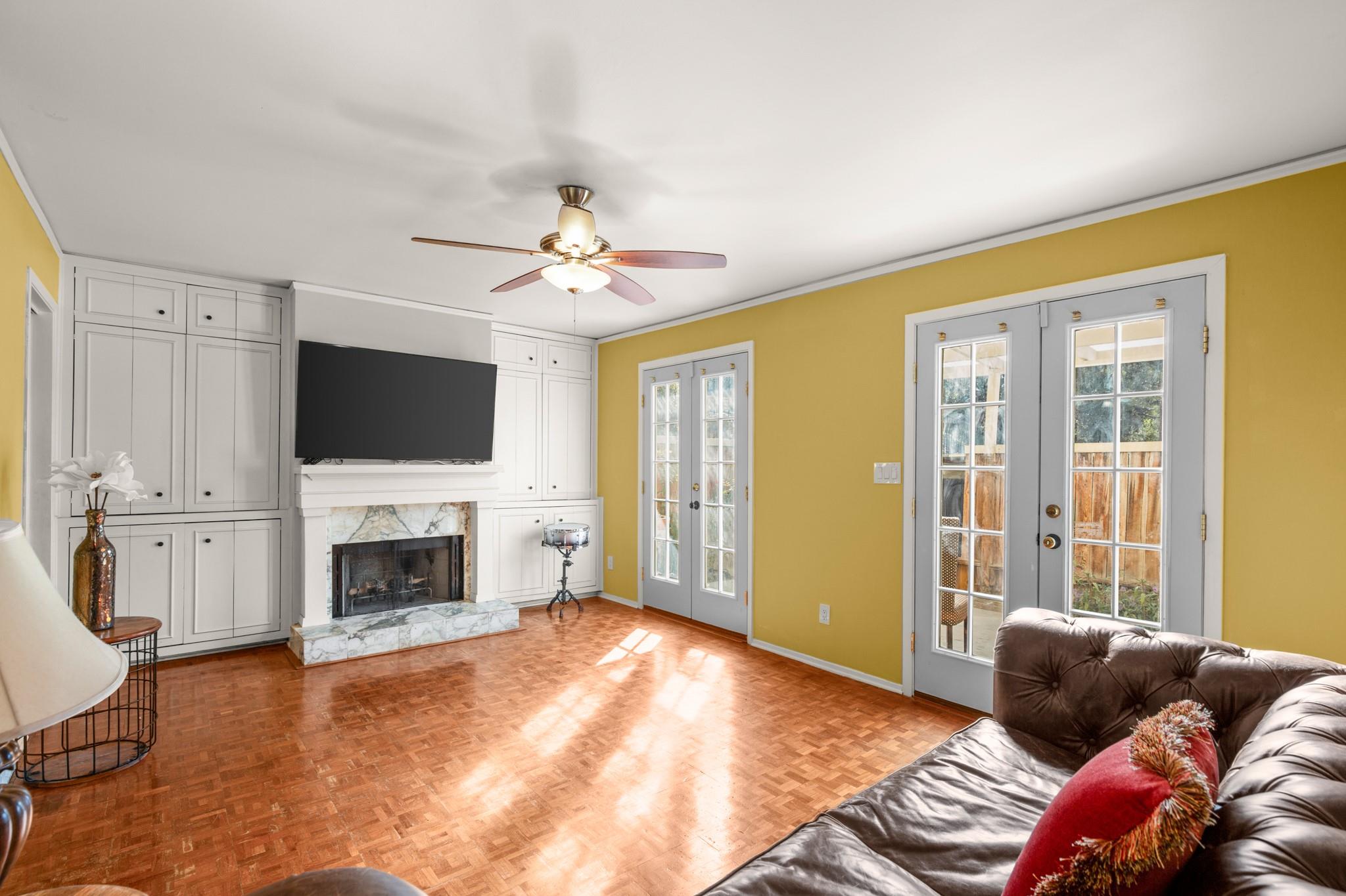 6631 Valleyside Rd, Austin, TX 78731