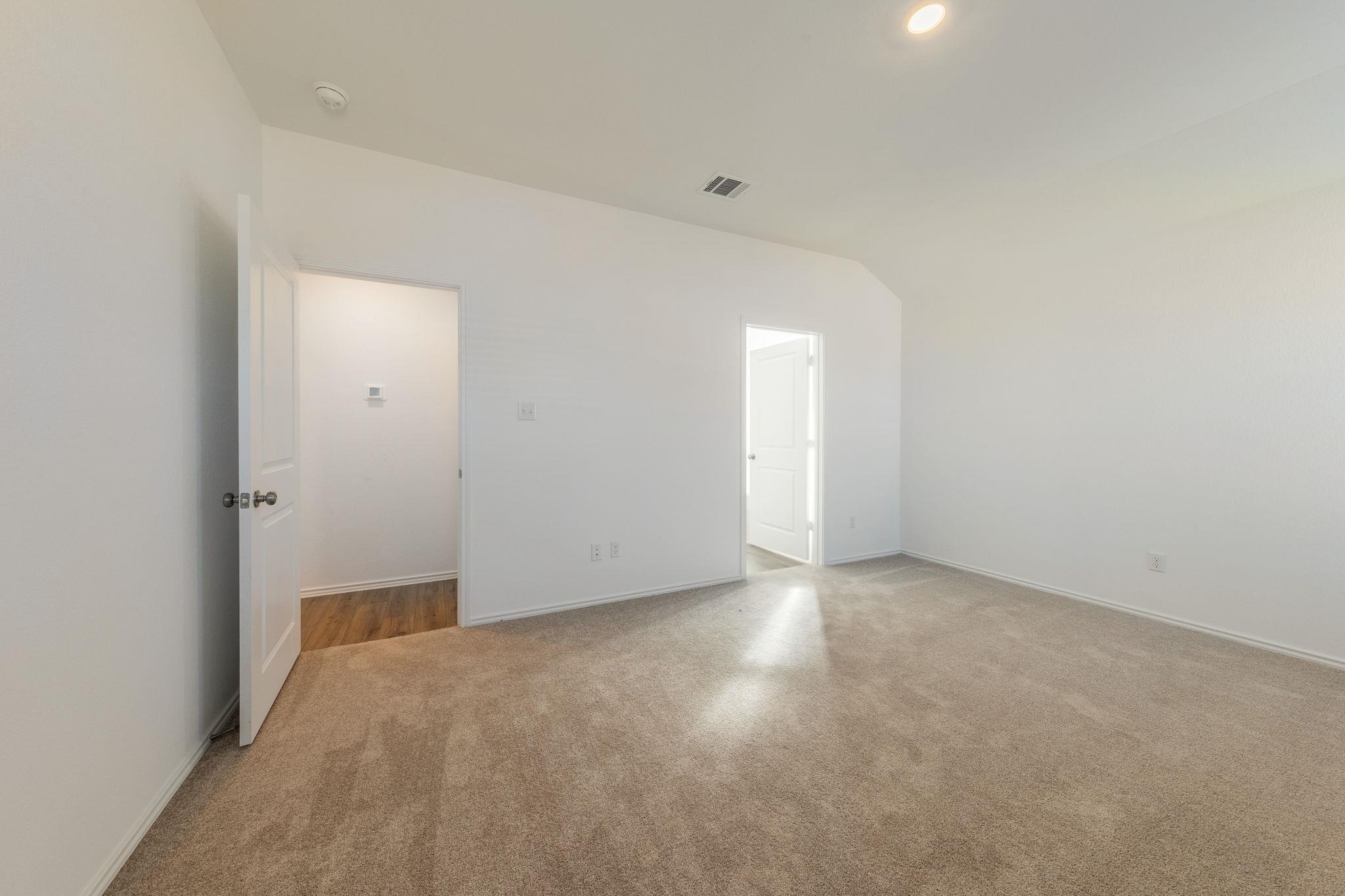 602 Waterway Ave, Hutto, TX 78634