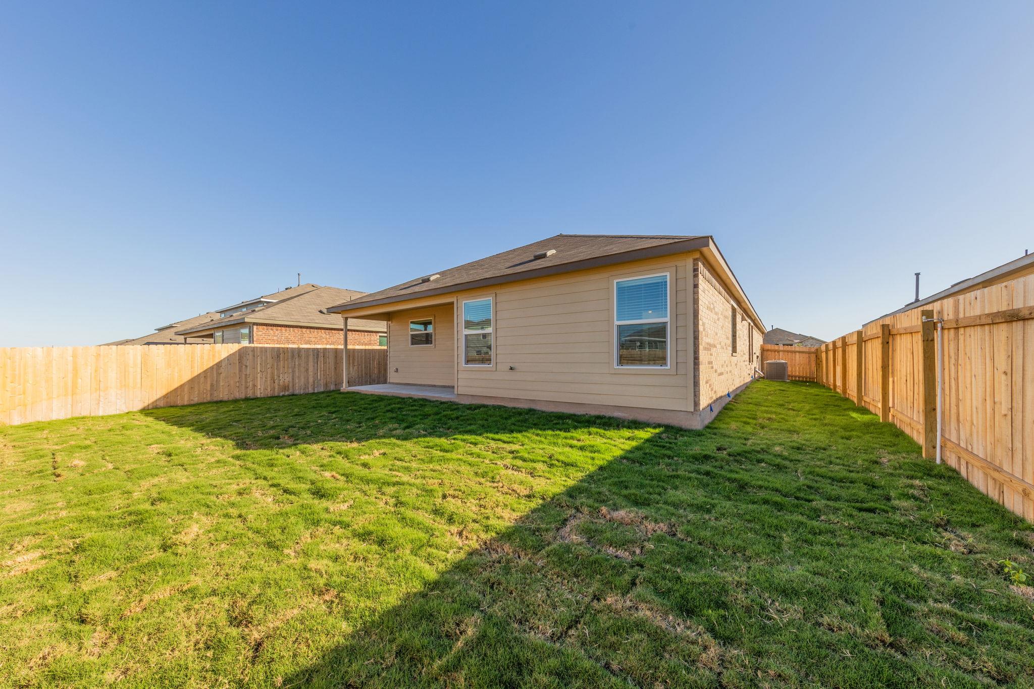 602 Waterway Ave, Hutto, TX 78634