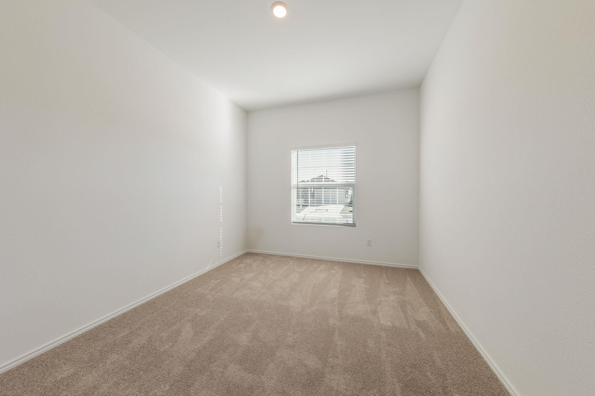 602 Waterway Ave, Hutto, TX 78634