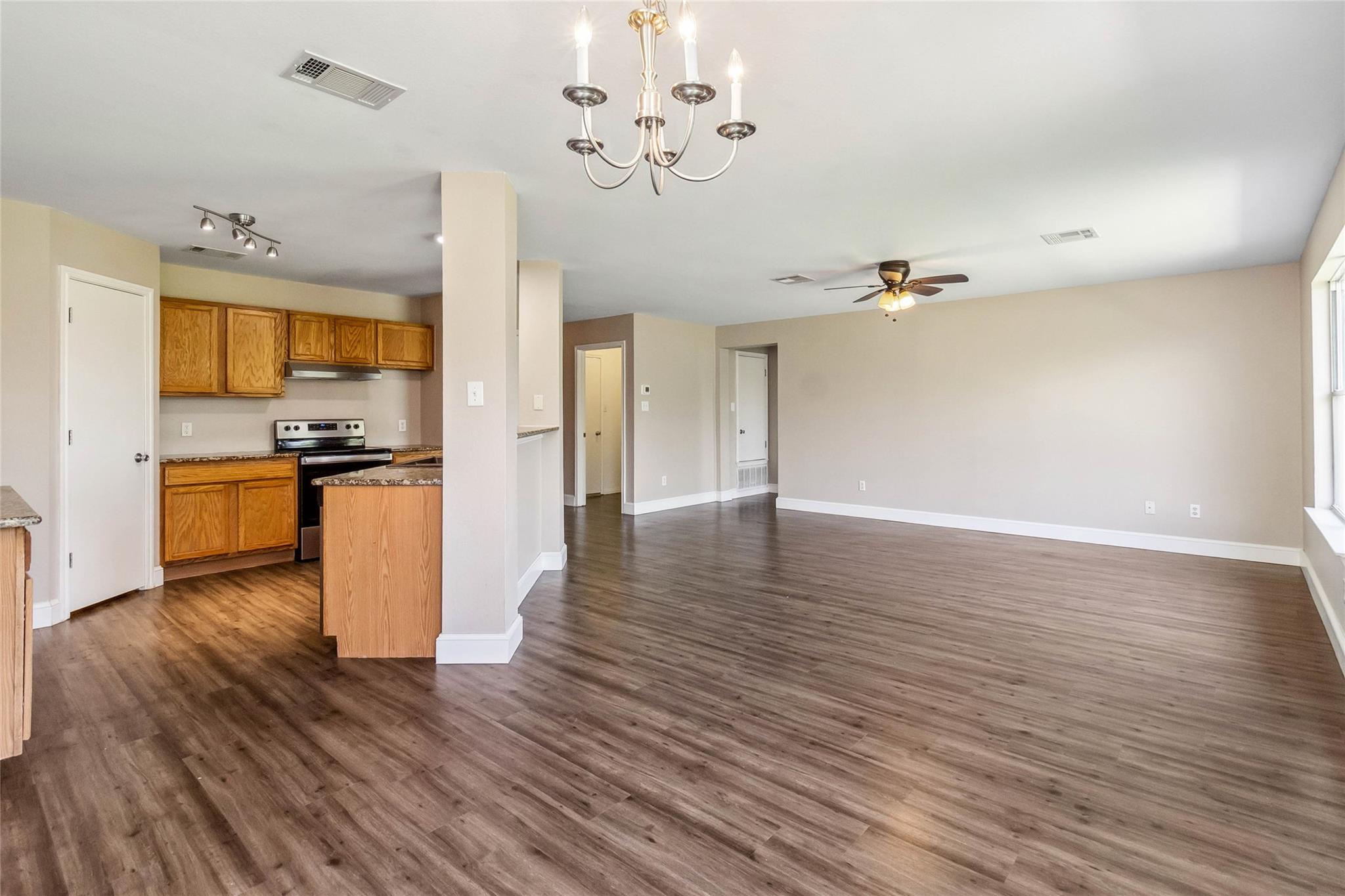 804 Lavaca Loop, Elgin, TX 78621