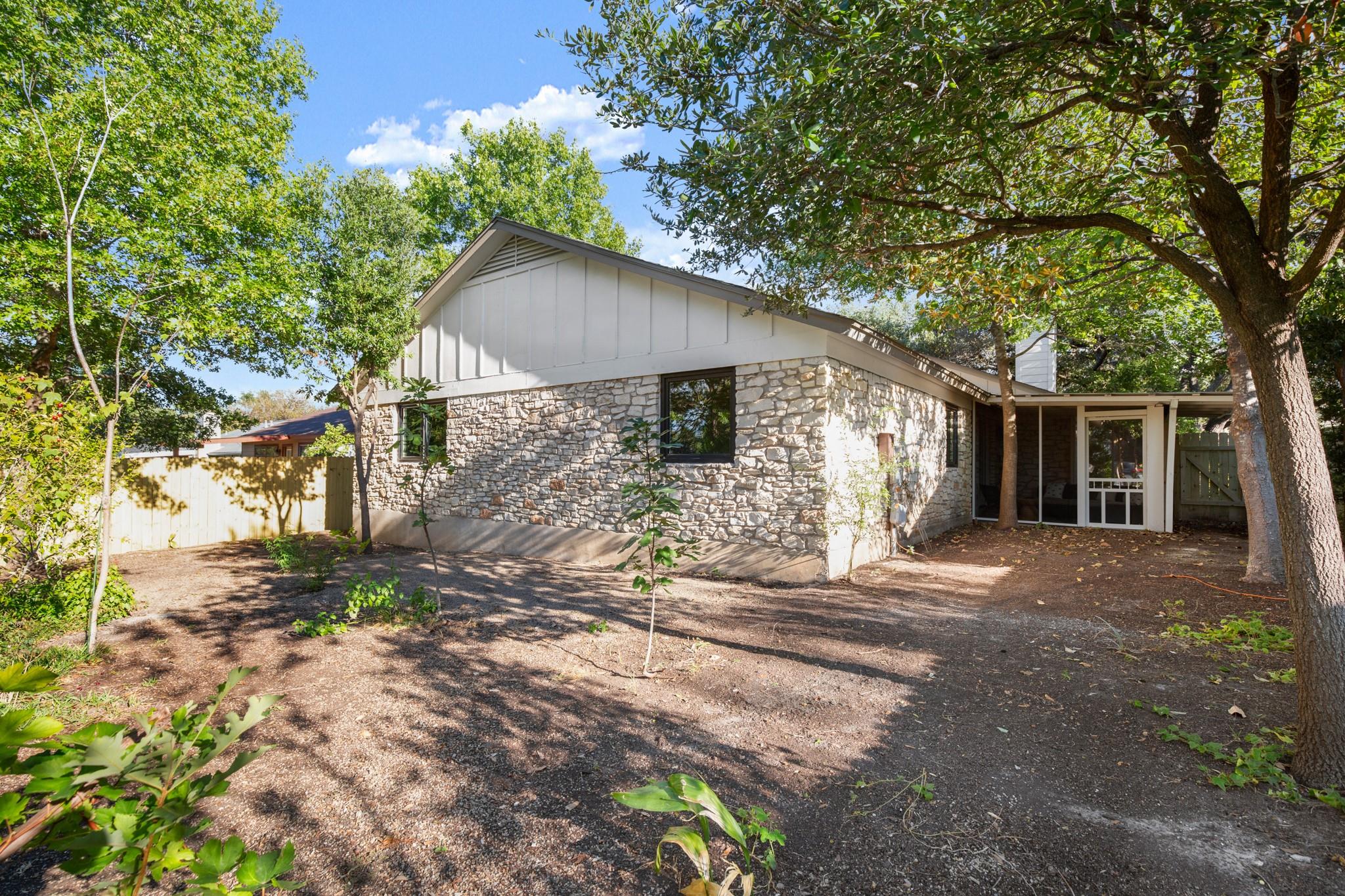 11506 Swearingen Dr, Austin, TX 78758