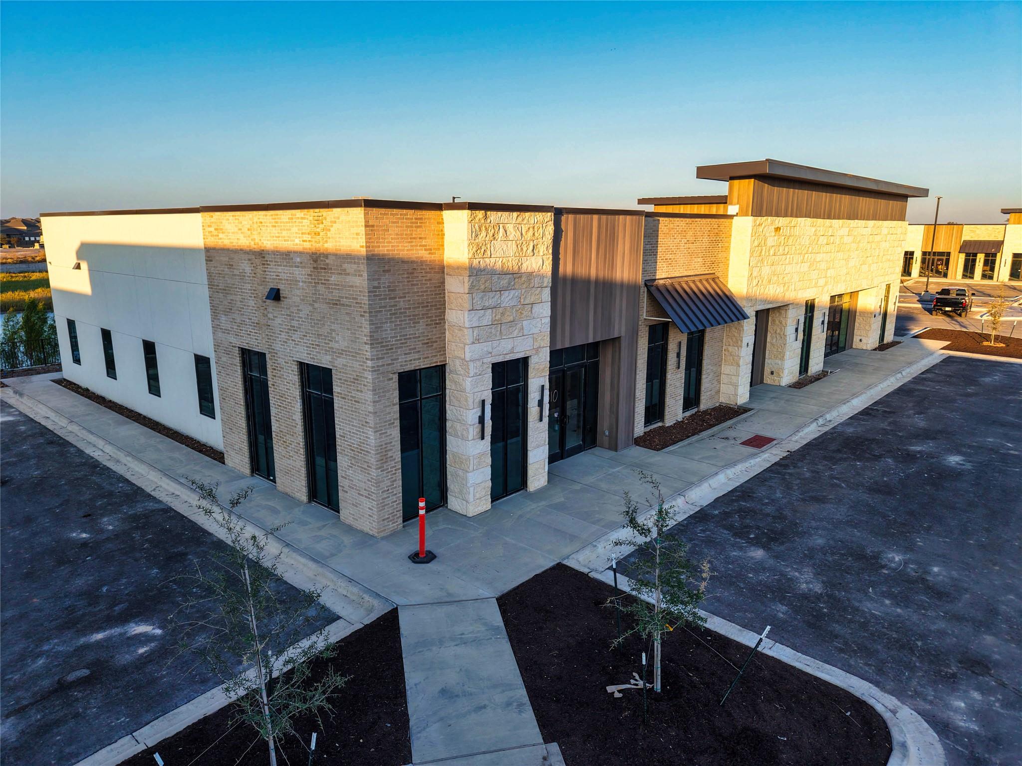 2021 Kauffman Loop # 330, Georgetown, TX 78628