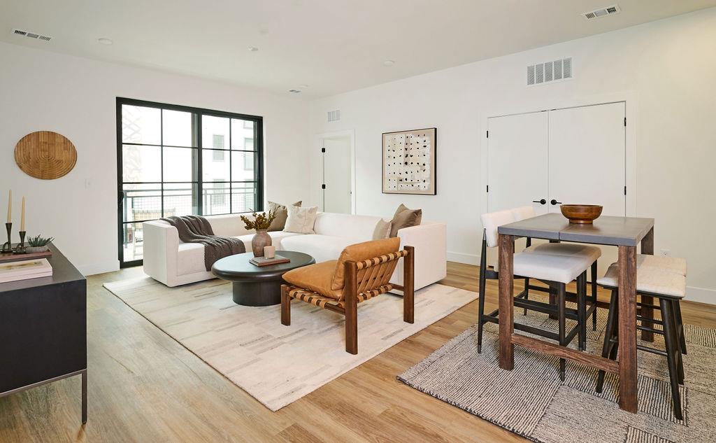 4315 S Congress Ave # 219, Austin, TX 78745