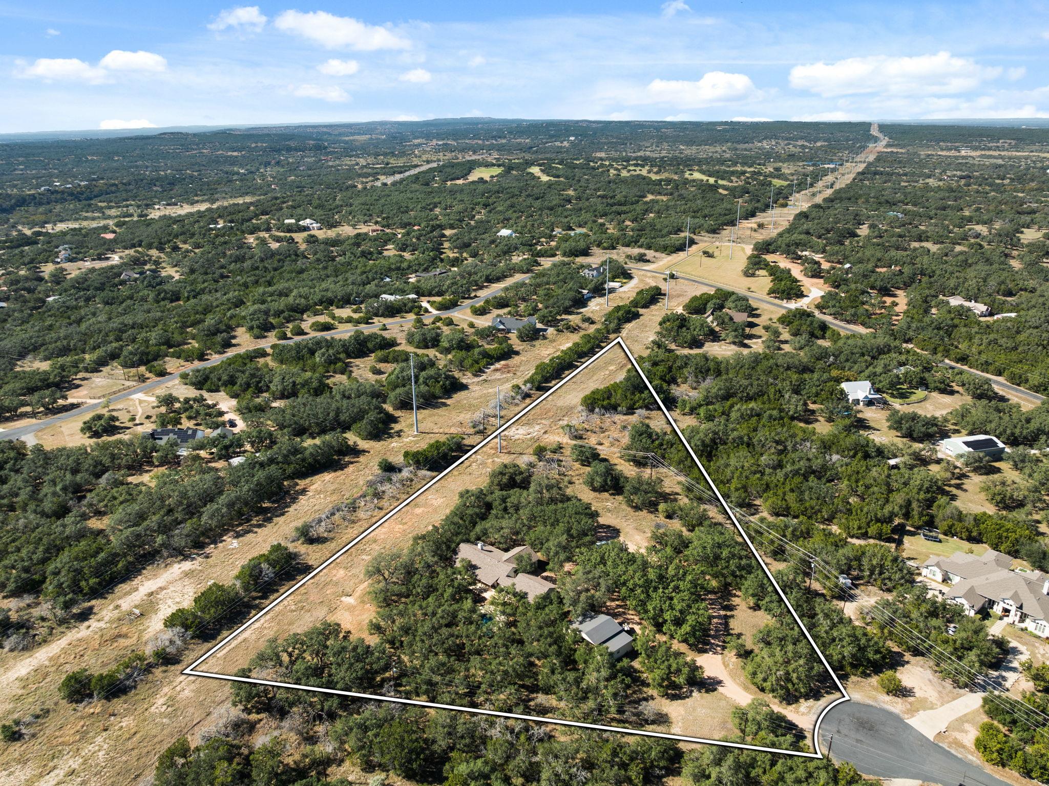 1820 Envoy Pl, Spicewood, TX 78669