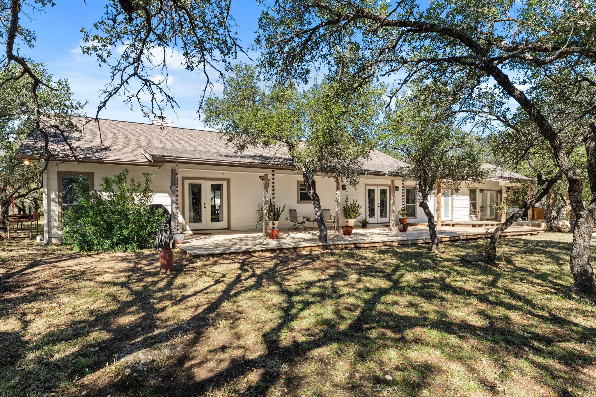 1820 Envoy Pl, Spicewood, TX 78669