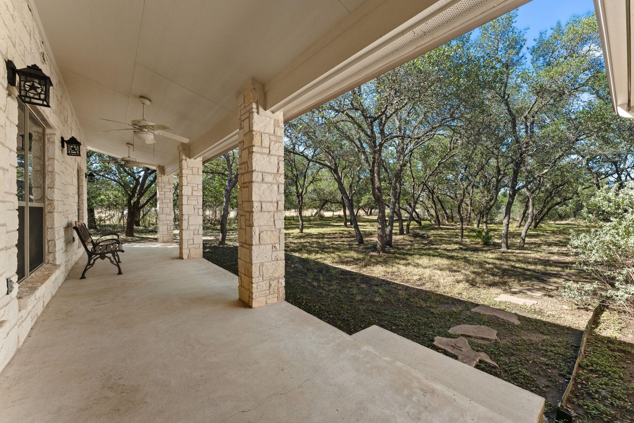 1820 Envoy Pl, Spicewood, TX 78669