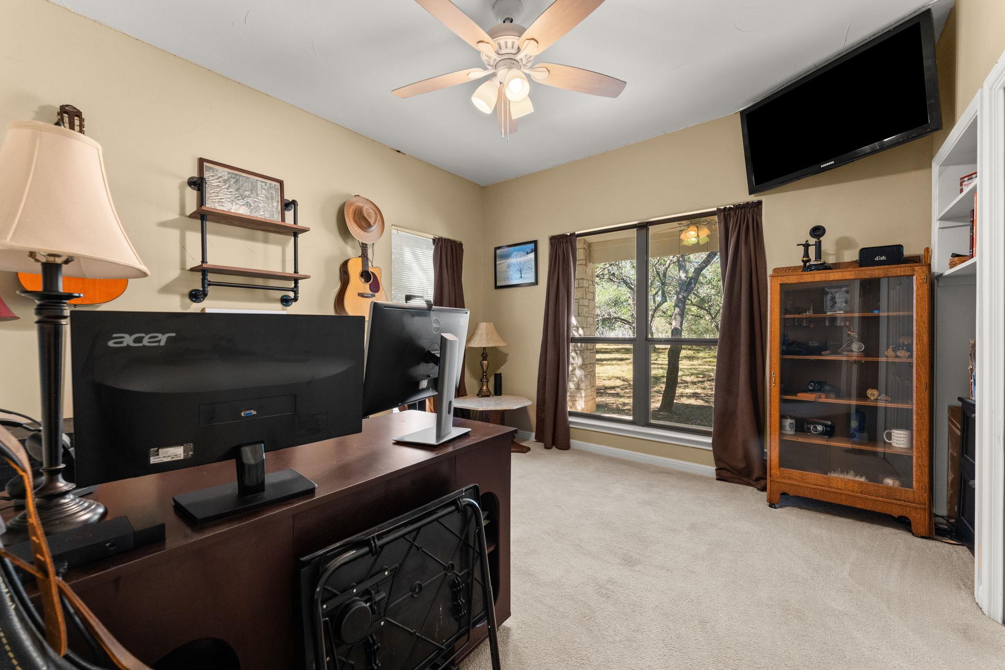 1820 Envoy Pl, Spicewood, TX 78669