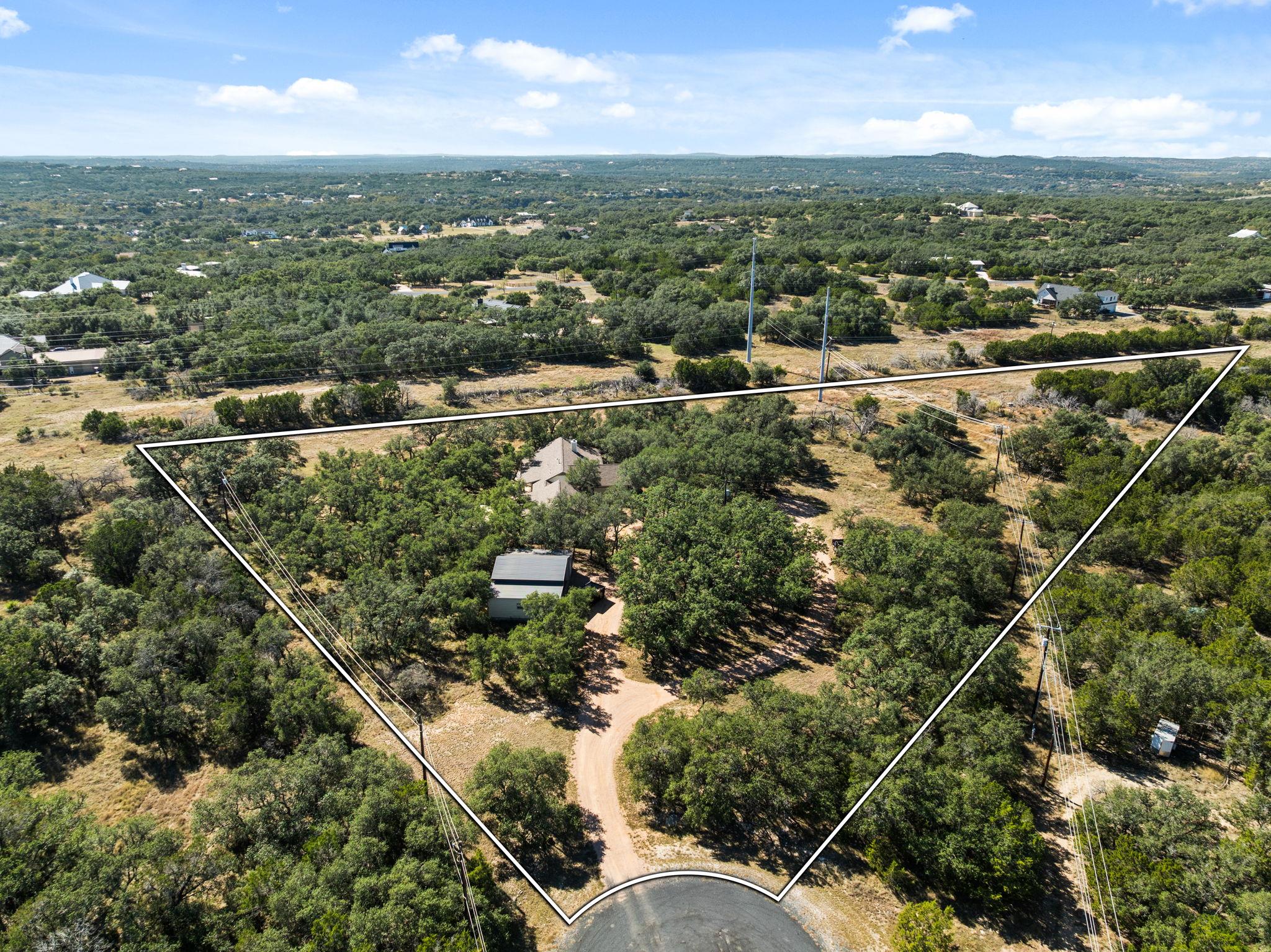 1820 Envoy Pl, Spicewood, TX 78669