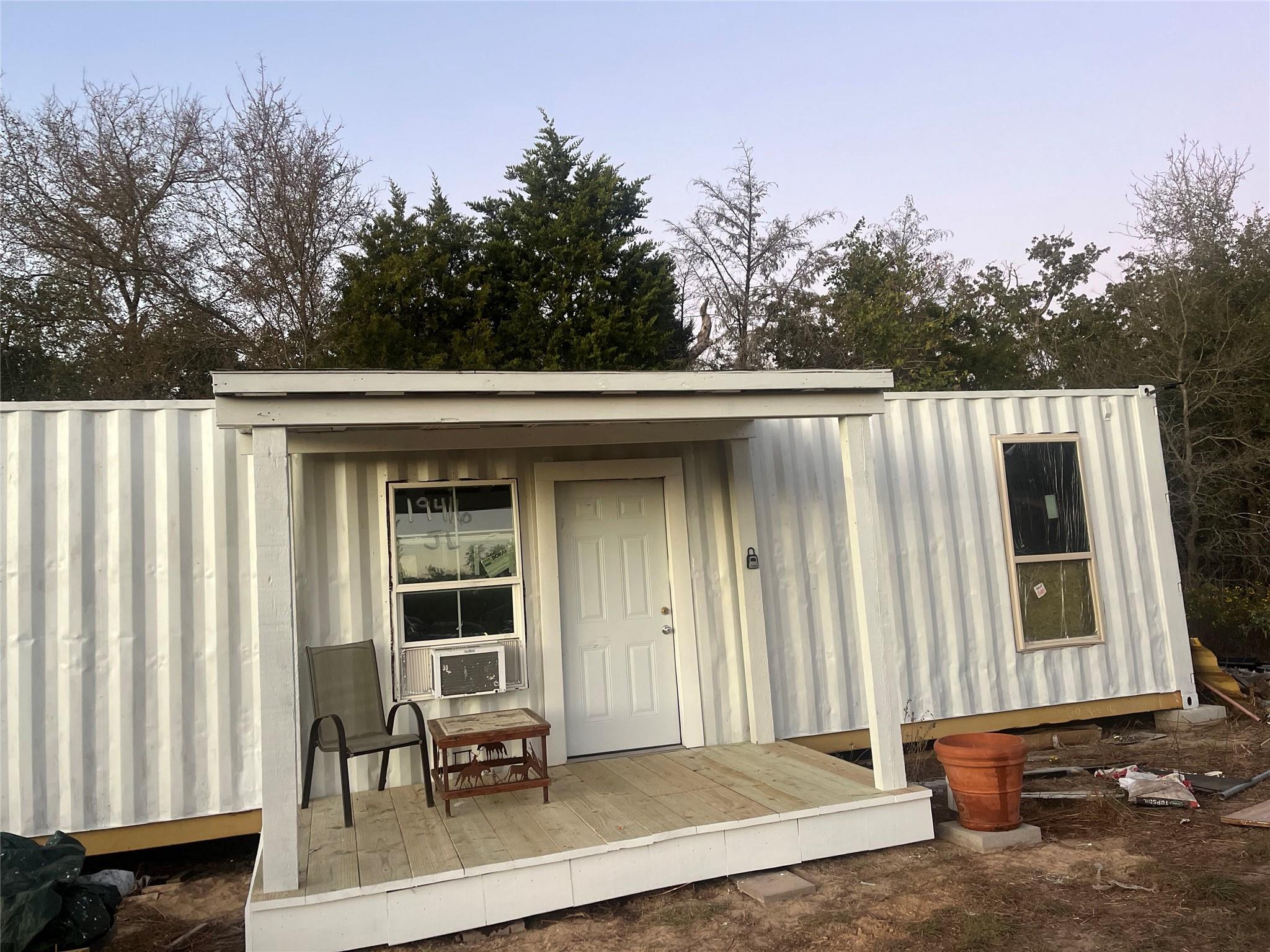 1258 Willow Creek Dr, Elgin, TX 78621