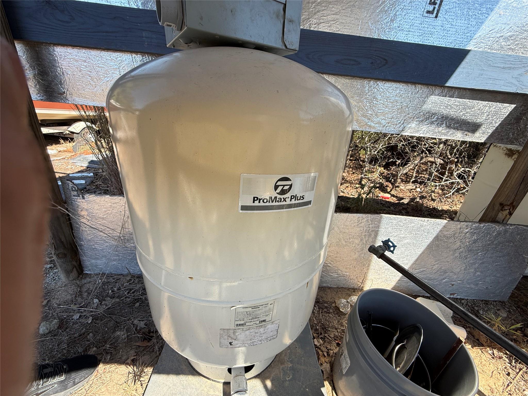 1258 Willow Creek Dr, Elgin, TX 78621