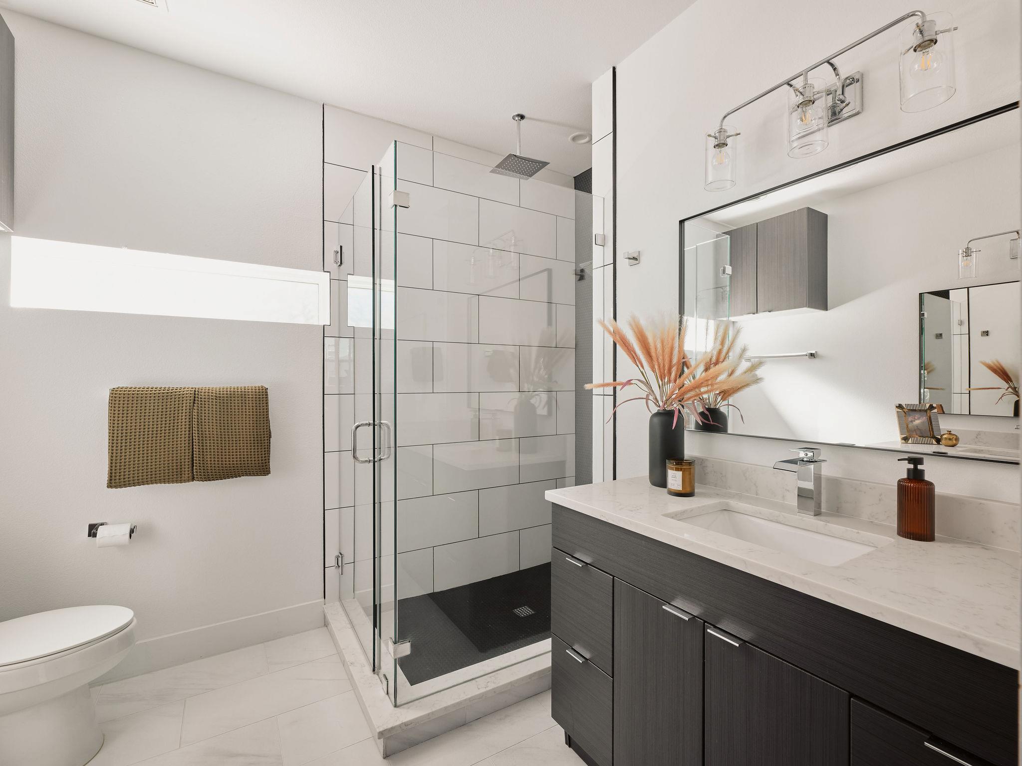 2806 Lyons Rd # 1, Austin, TX 78702