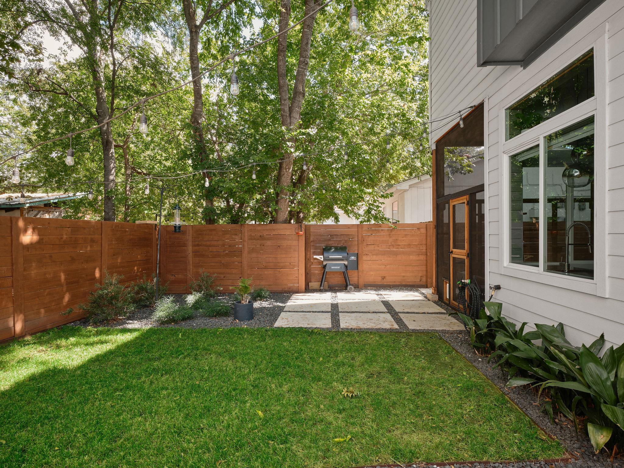 2806 Lyons Rd # 1, Austin, TX 78702