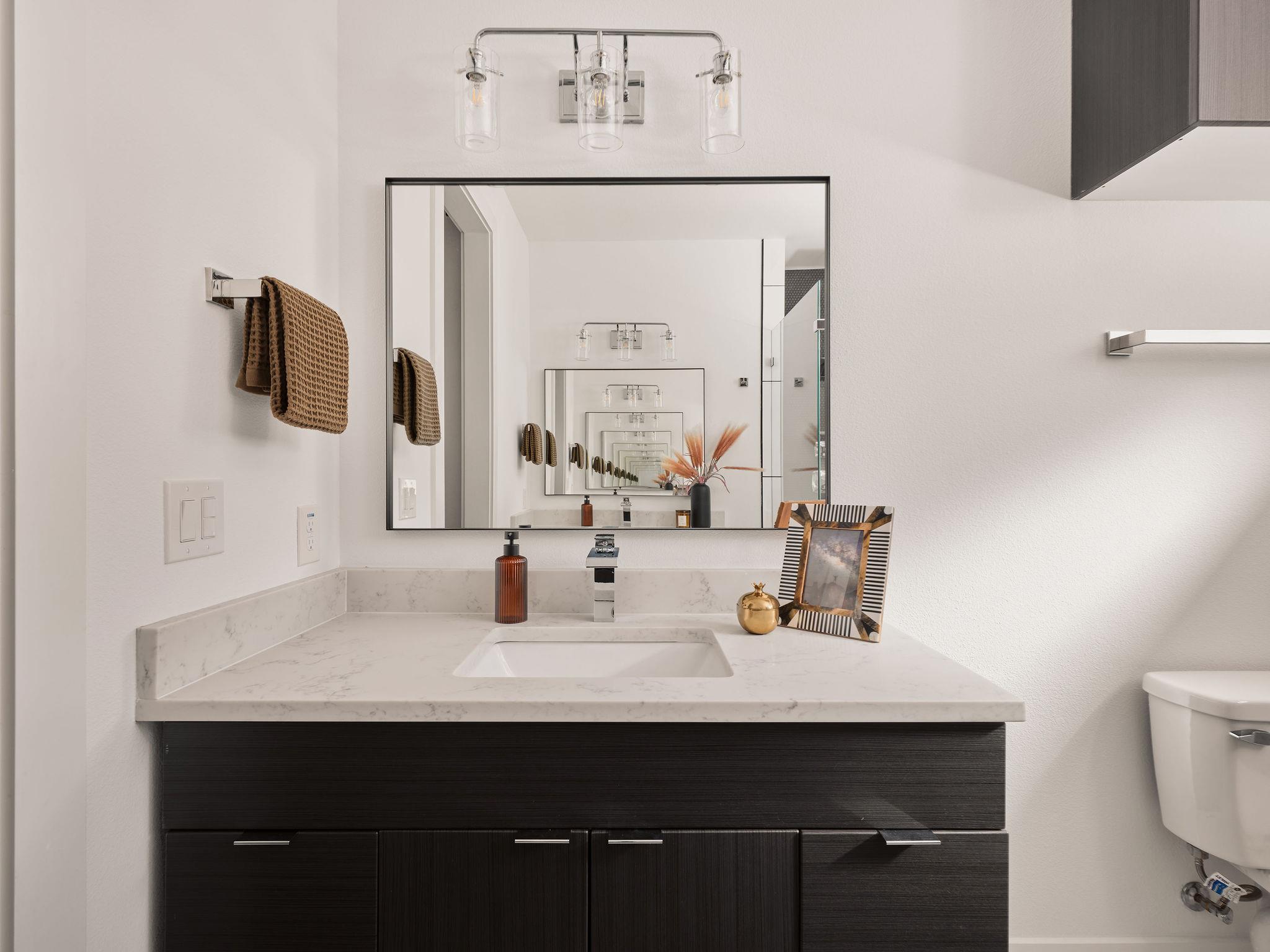 2806 Lyons Rd # 1, Austin, TX 78702