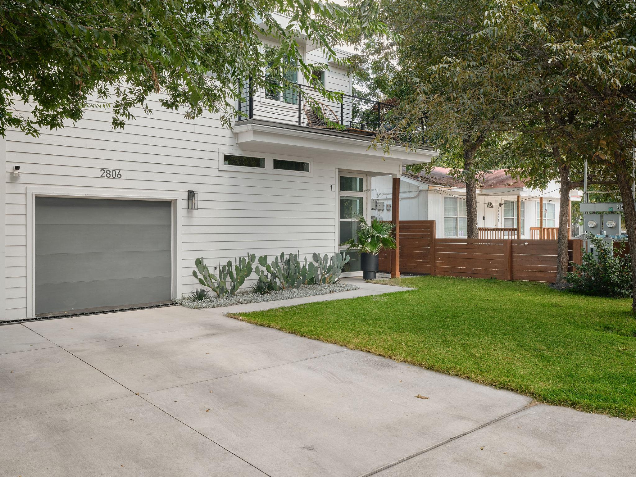 2806 Lyons Rd # 1, Austin, TX 78702