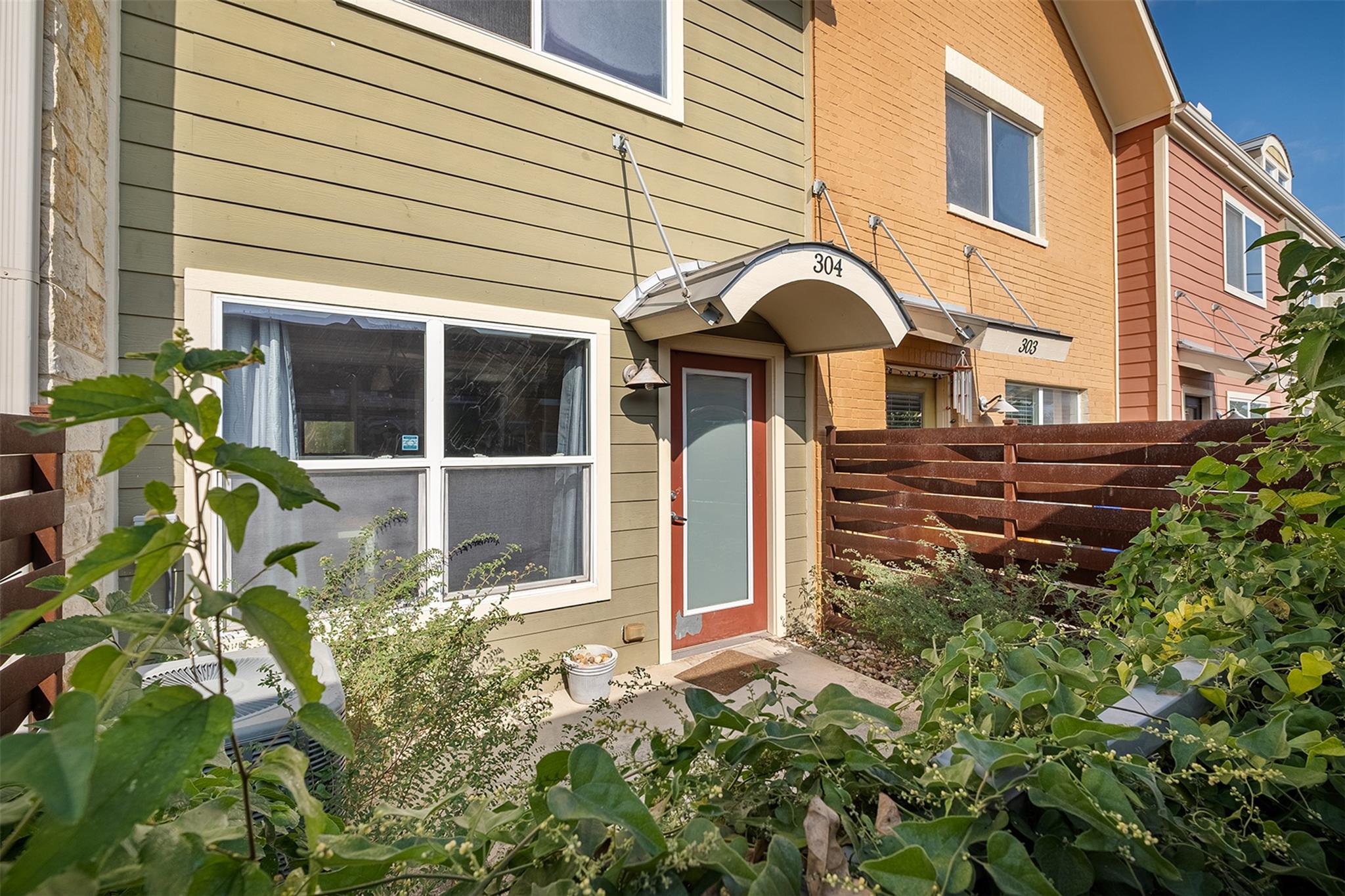 1101 Grove Blvd # 304, Austin, TX 78741