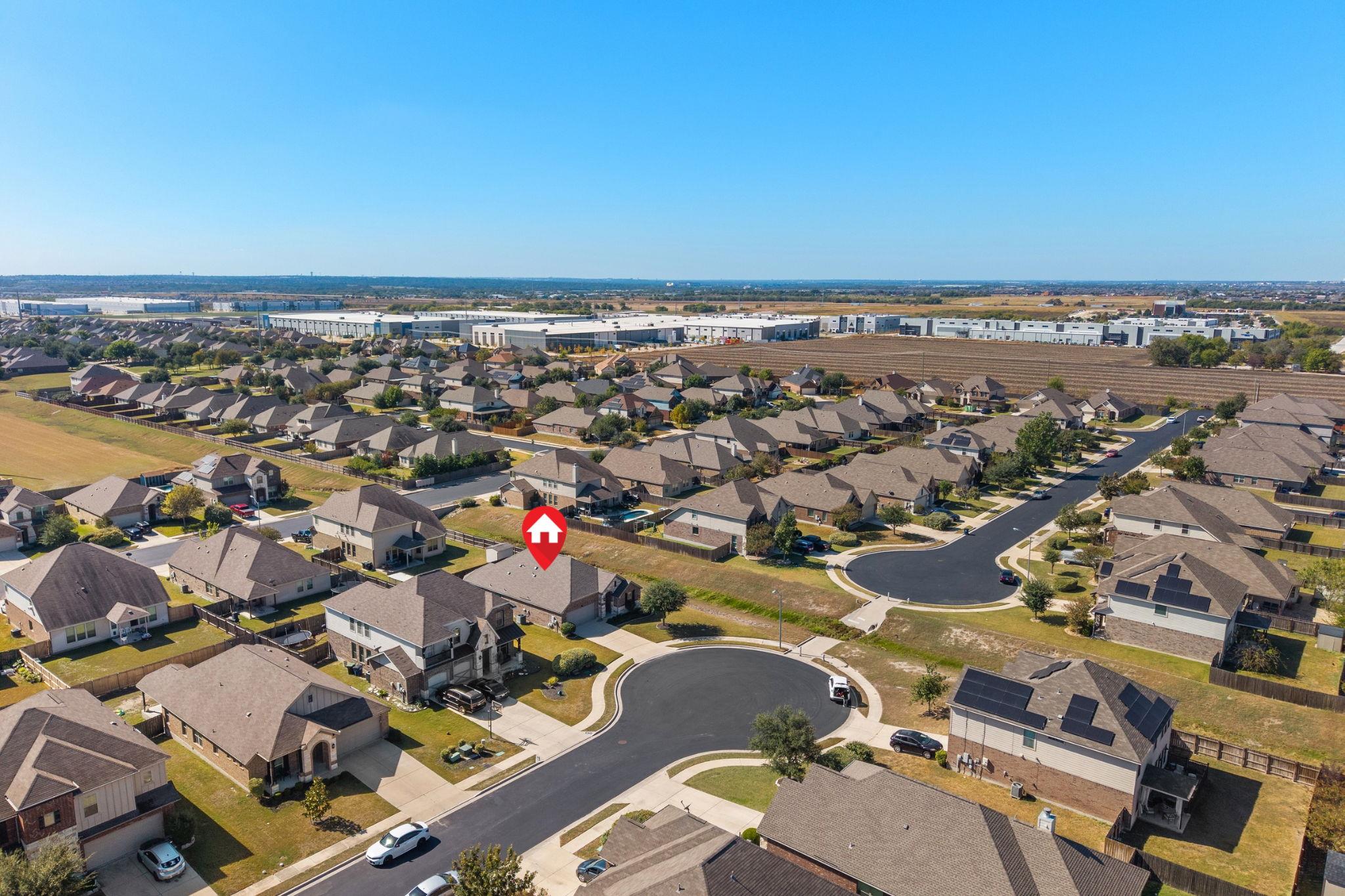 717 N Emory Cv, Hutto, TX 78634