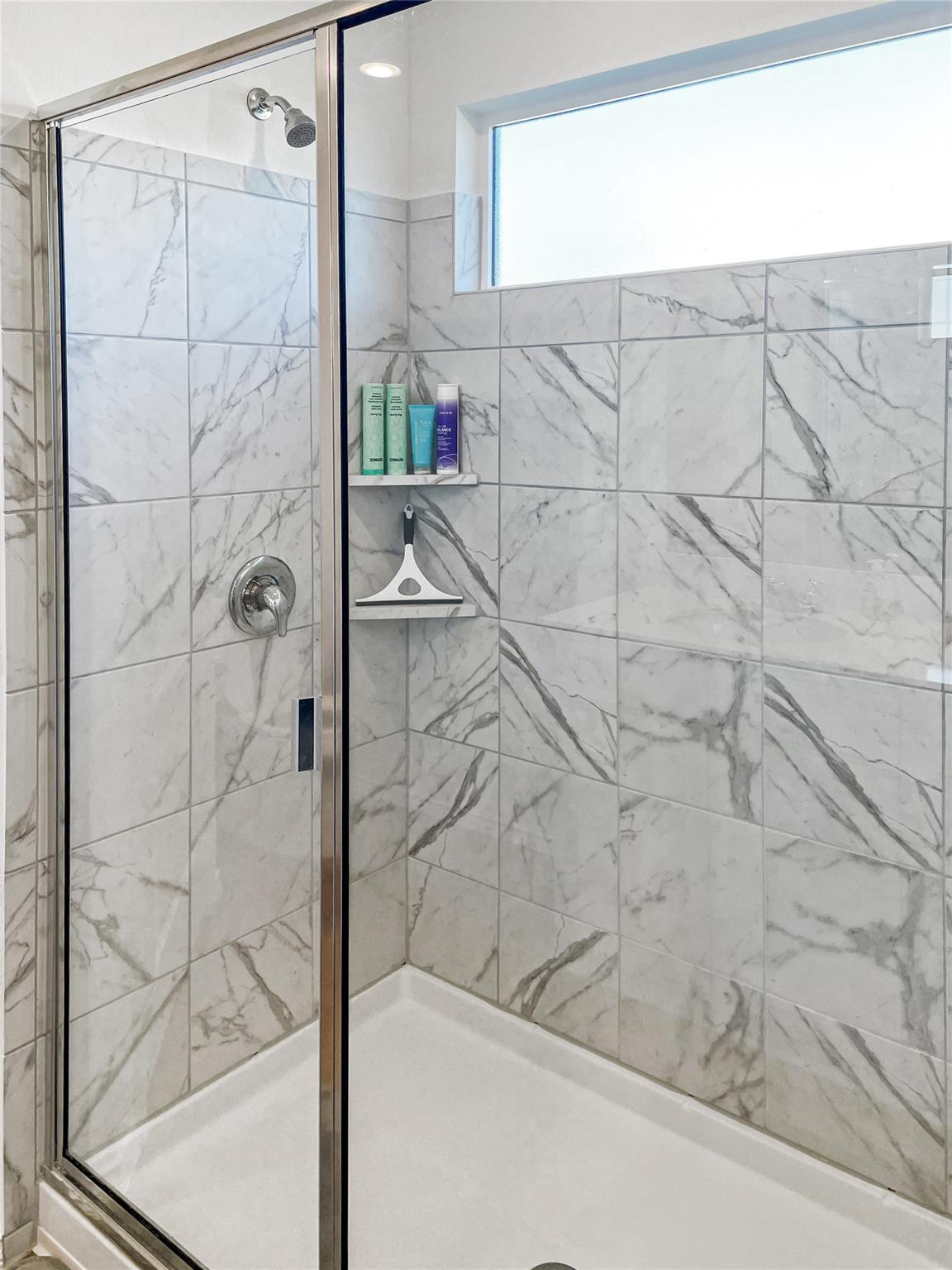 126 Allegro Dr, Hutto, TX 78634