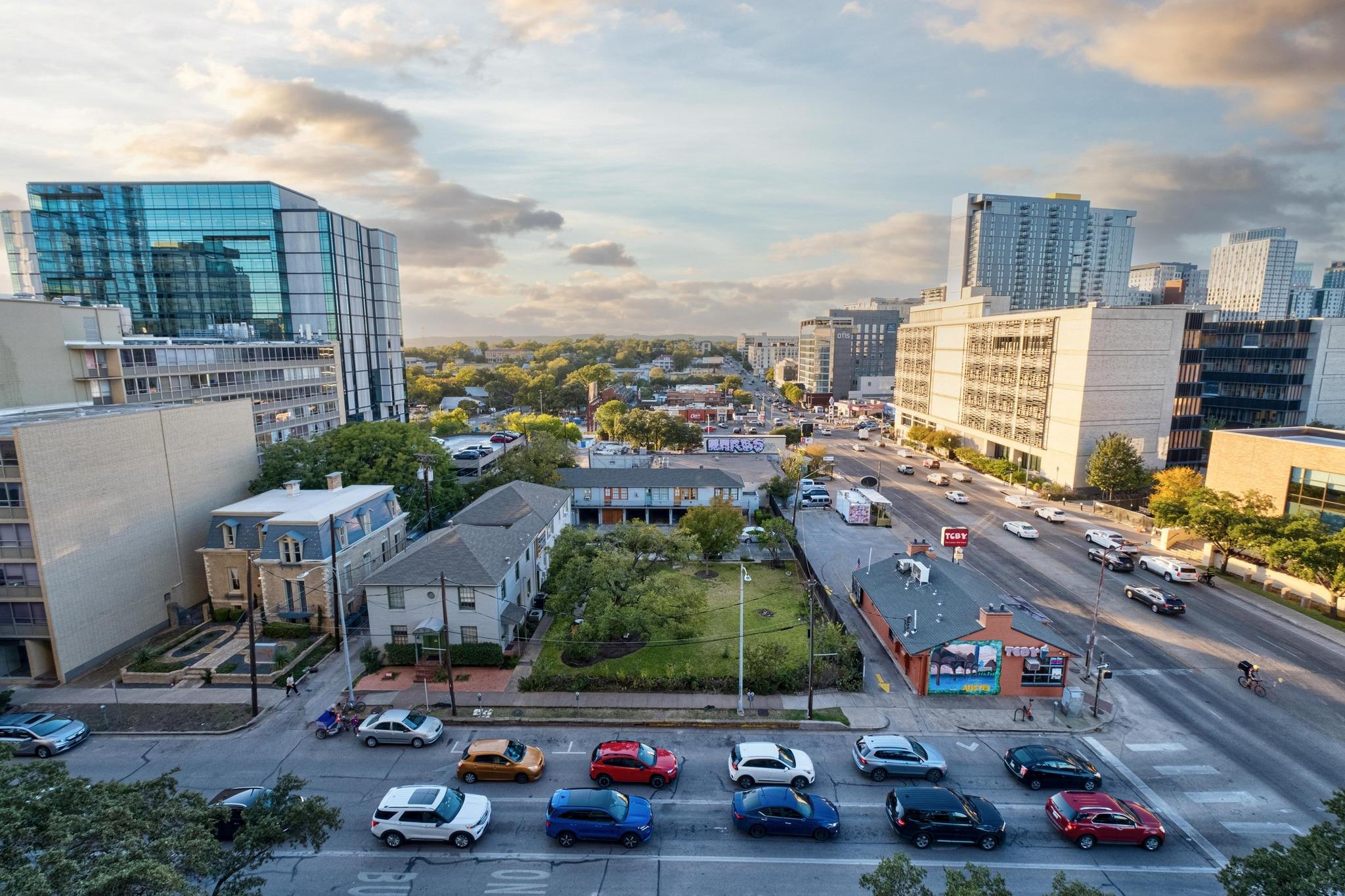 1801 Lavaca St # 7B, Austin, TX 78701