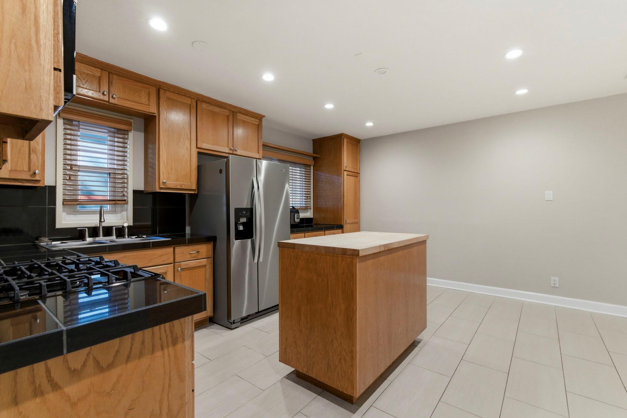 1504 W 39th 1/2 St, Austin, TX 78756