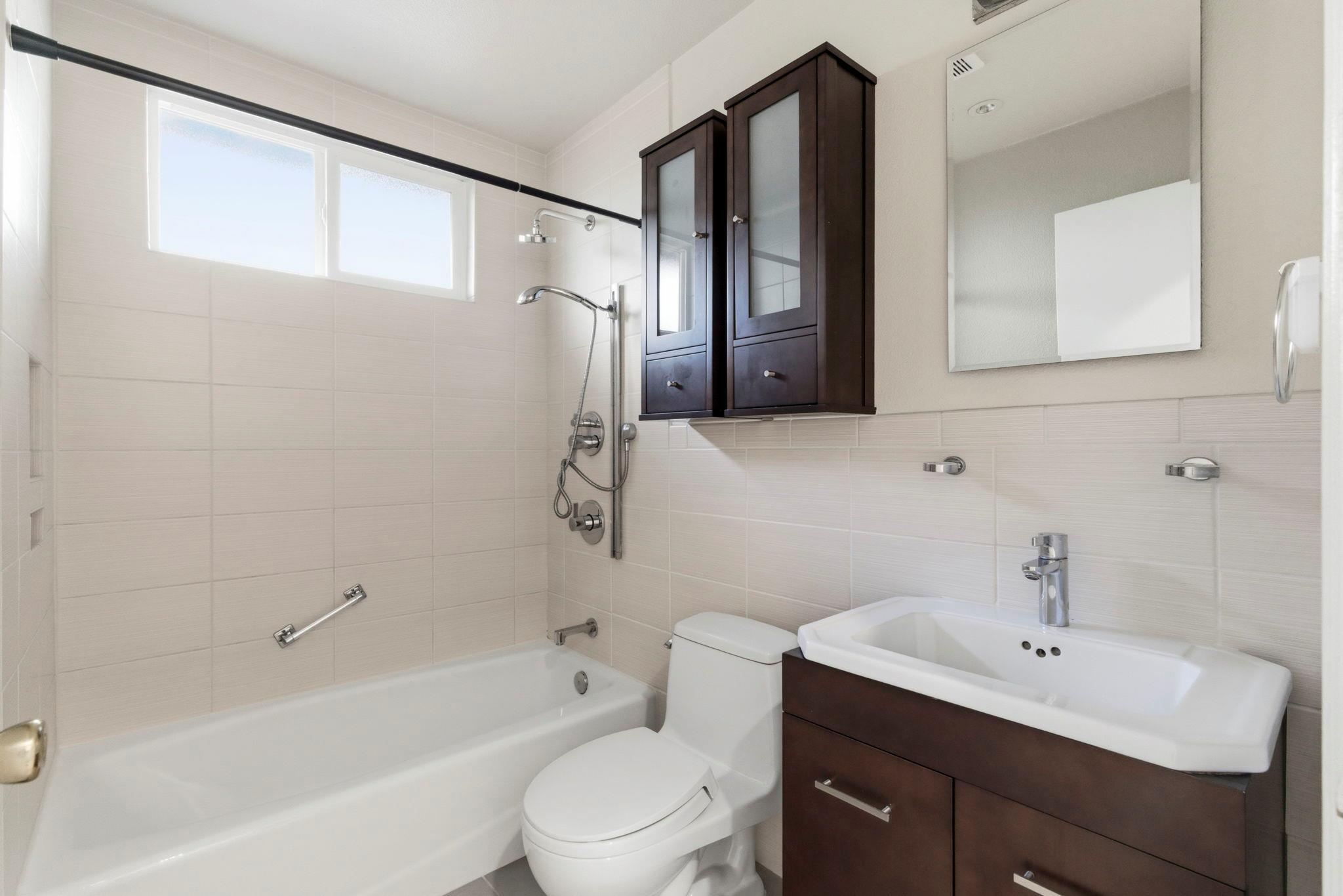 1504 W 39th 1/2 St, Austin, TX 78756