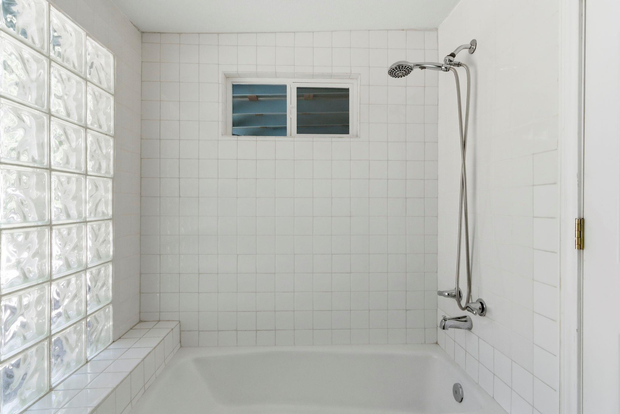 1504 W 39th 1/2 St, Austin, TX 78756