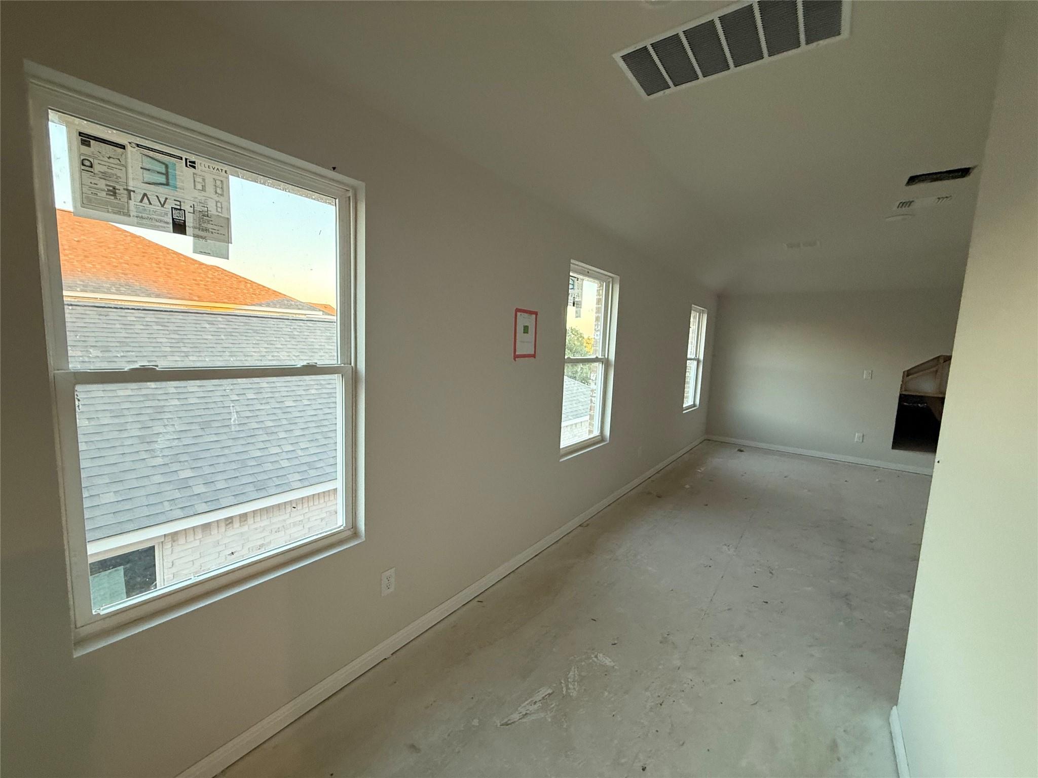 121 Baron Von Gator Dr, San Marcos, TX 78666