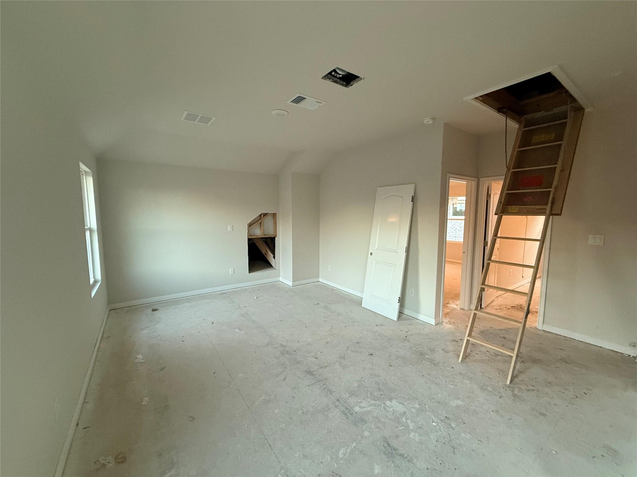 121 Baron Von Gator Dr, San Marcos, TX 78666